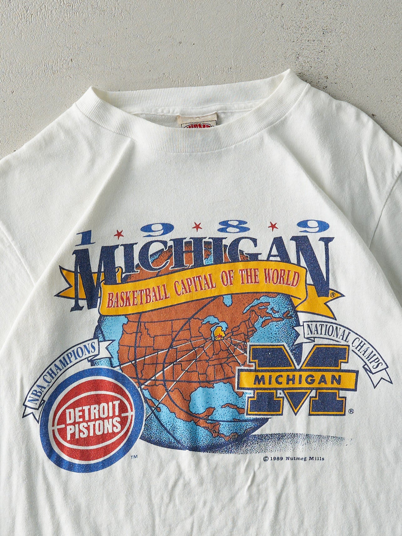 Vintage 89' White Michigan Basketball Single Stitch Tee (S) - Image 2