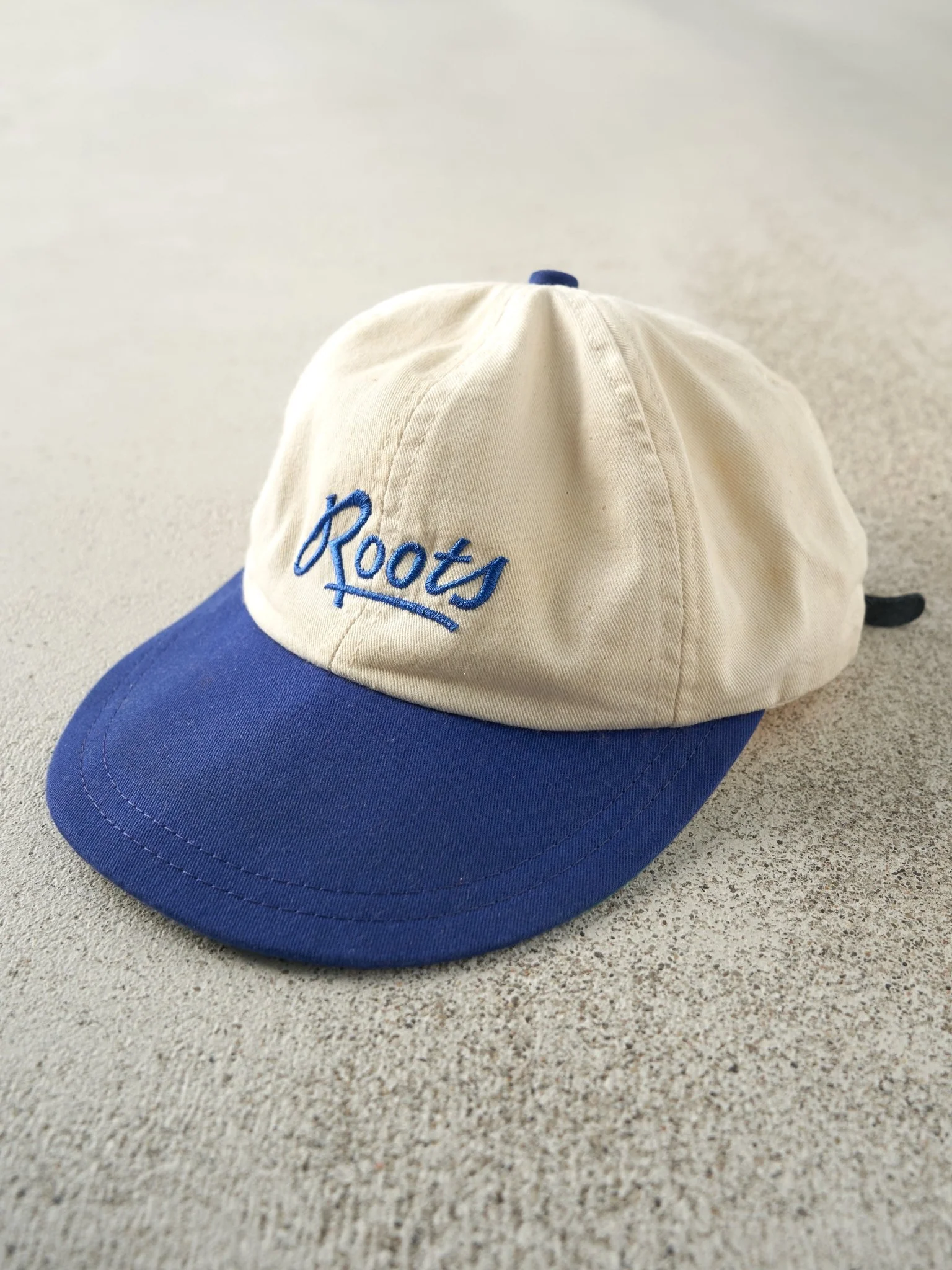 Vintage 90s Beige & Blue Embroidered Roots Leather Strapback Hat - Image 2