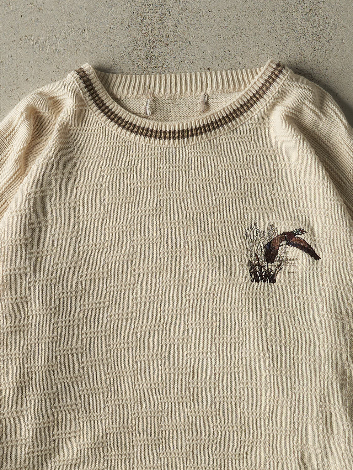 Vintage 90s Beige Embroidered Knit (XL) - Image 2