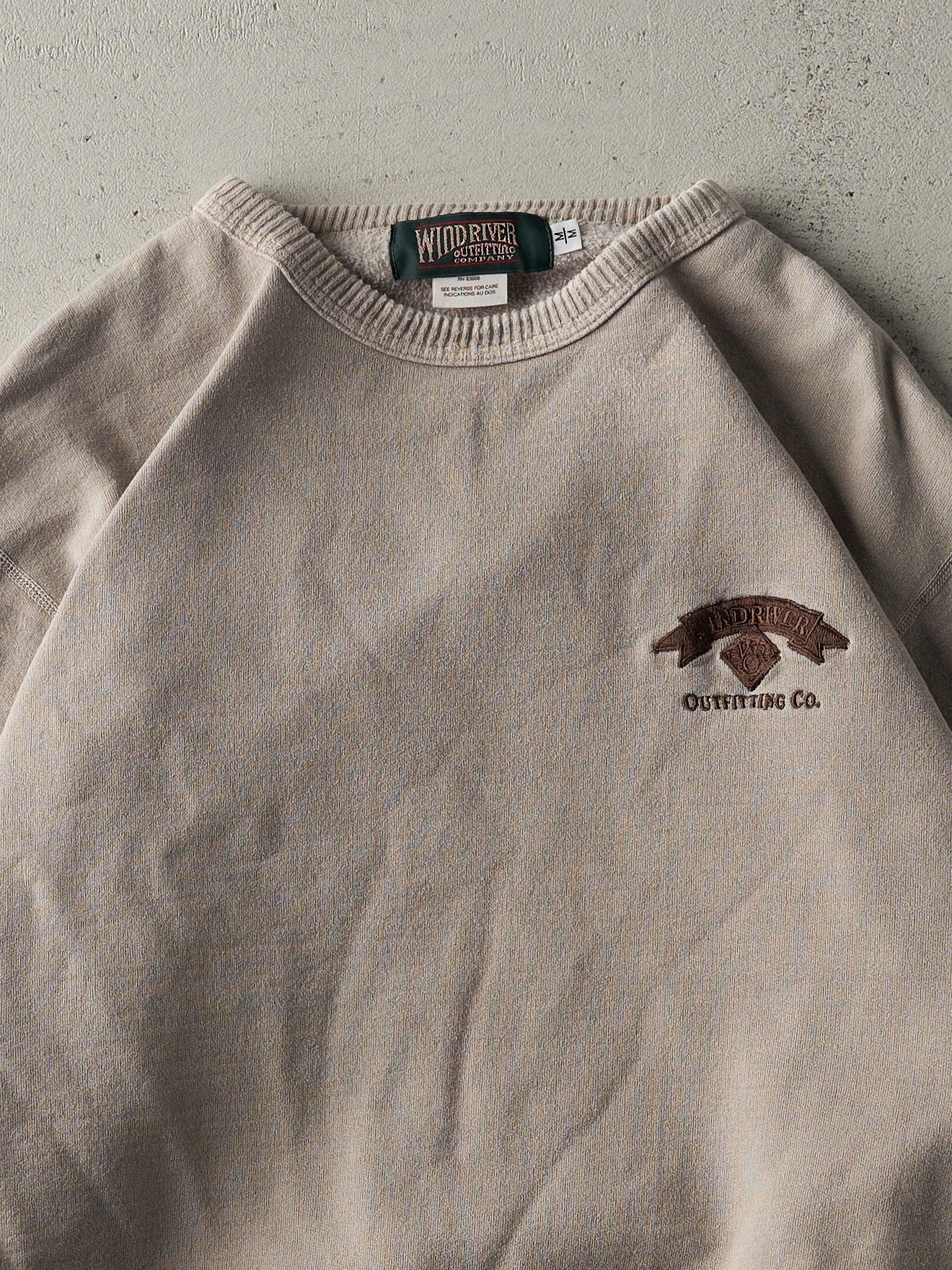 Vintage 90s Beige Embroidered Wind River Crewneck (L) - Image 2
