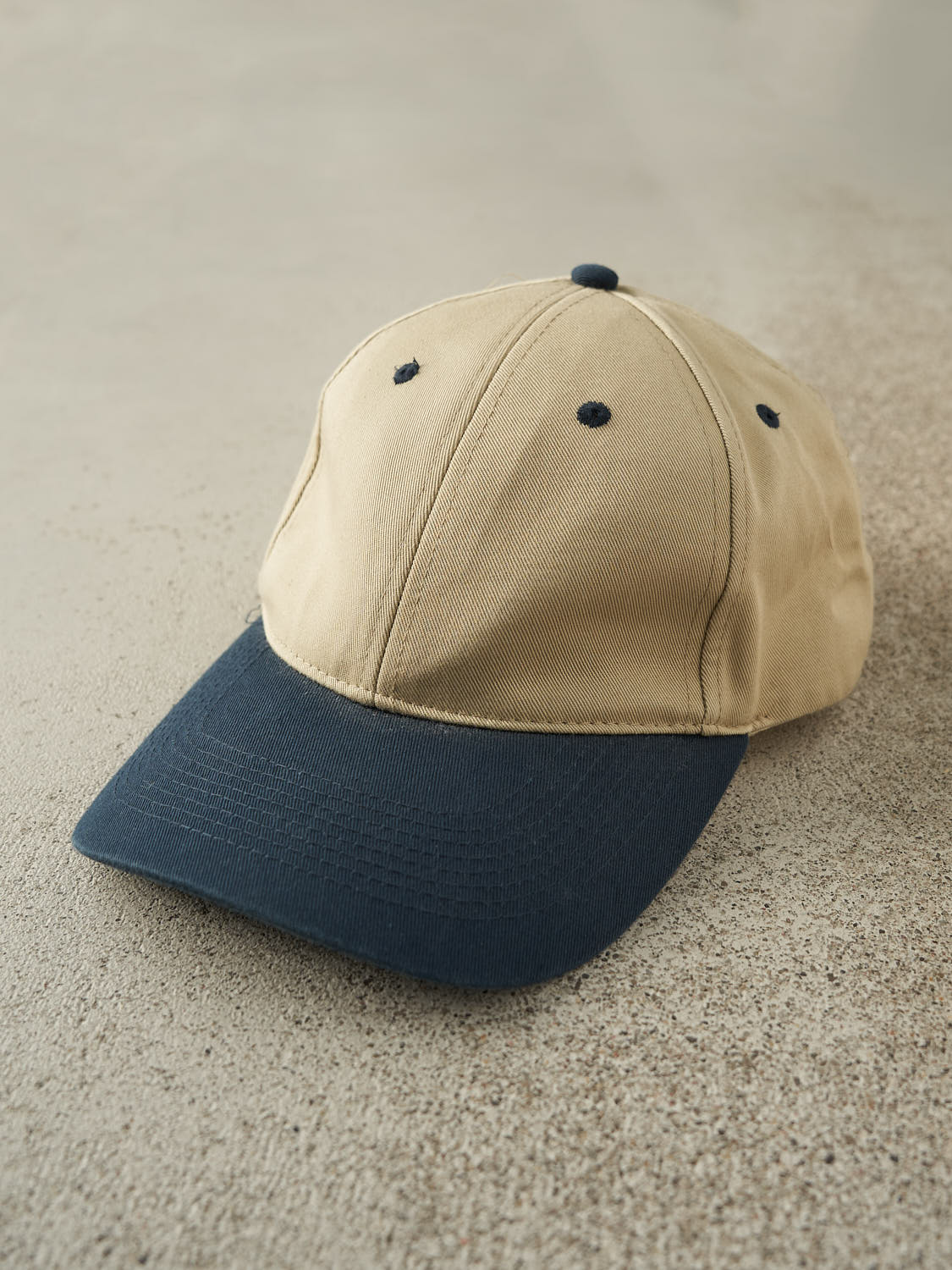 Vintage 90s Beige & Navy Blank Strapback (O/S) - Image 2