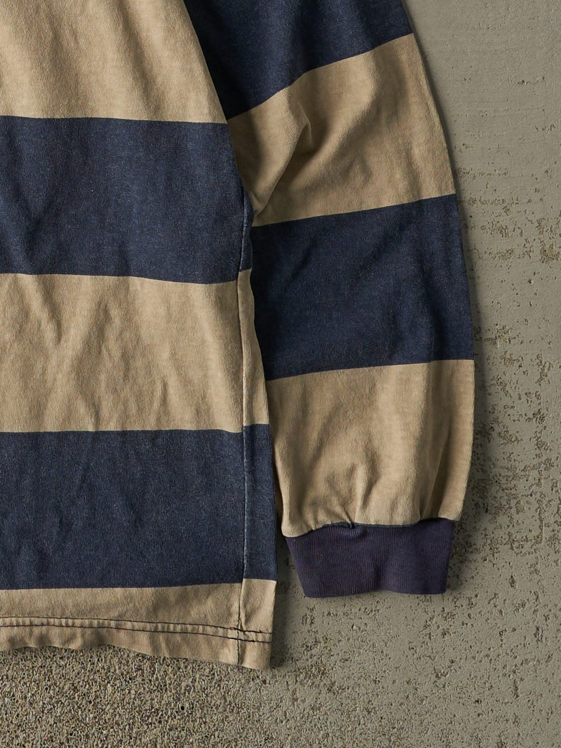 Vintage 90s Beige & Navy Kodiak Grizzly Striped Long Sleeve (XL/XXL) - Image 4