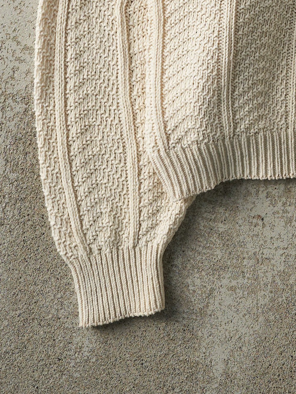 Vintage 90s Beige Patterned Knit Boxy Pullover (L/XL) - Image 4