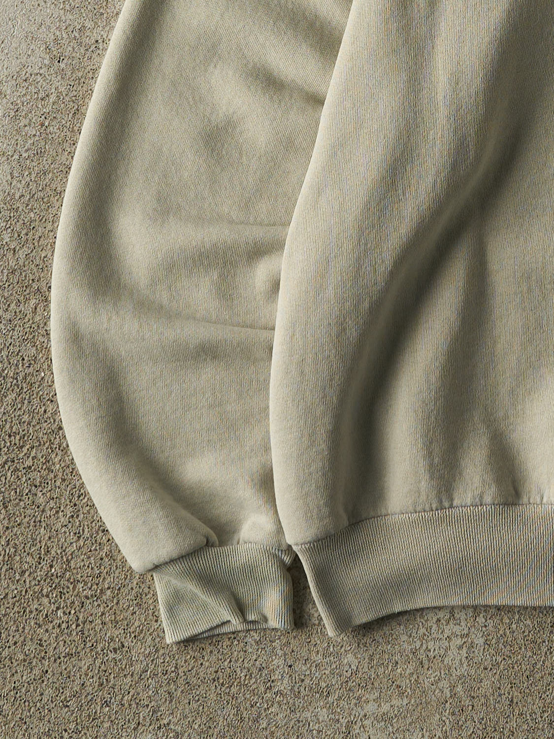 Vintage 90s Beige Russell Athletic Blank Boxy Crewneck (L/XL) - Image 3