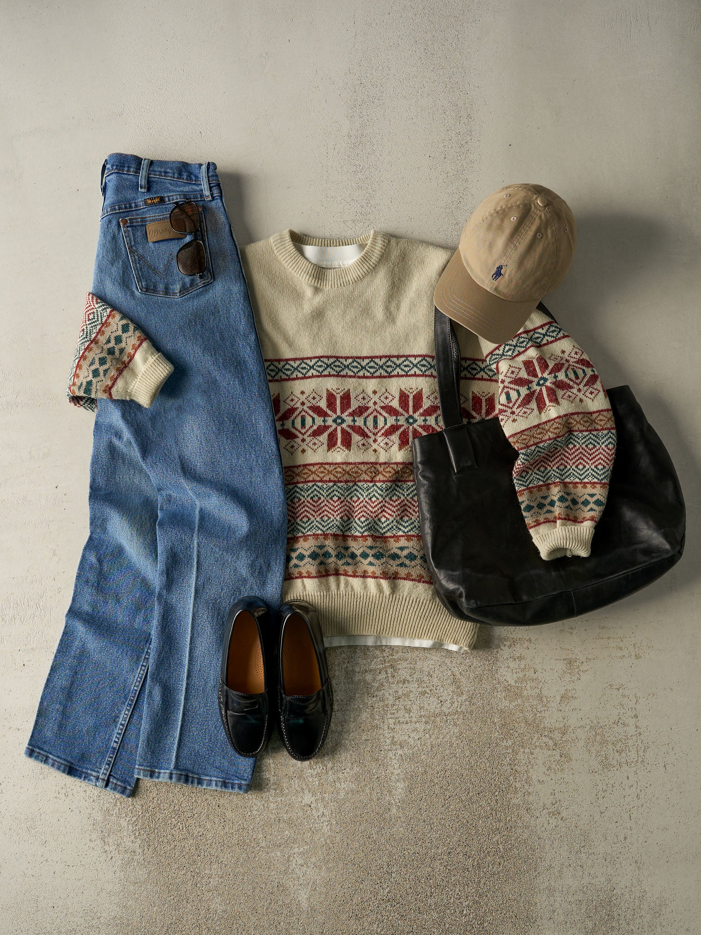 Vintage 90s Beige Snowflake Patterned Knit Pullover (L) - Image 2