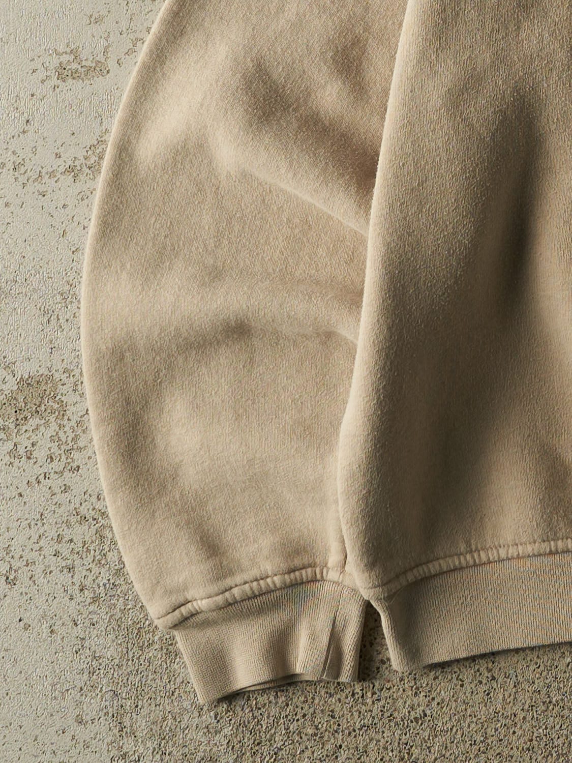 Vintage 90s Beige Woolrich Embroidered Crewneck (L) - Image 3