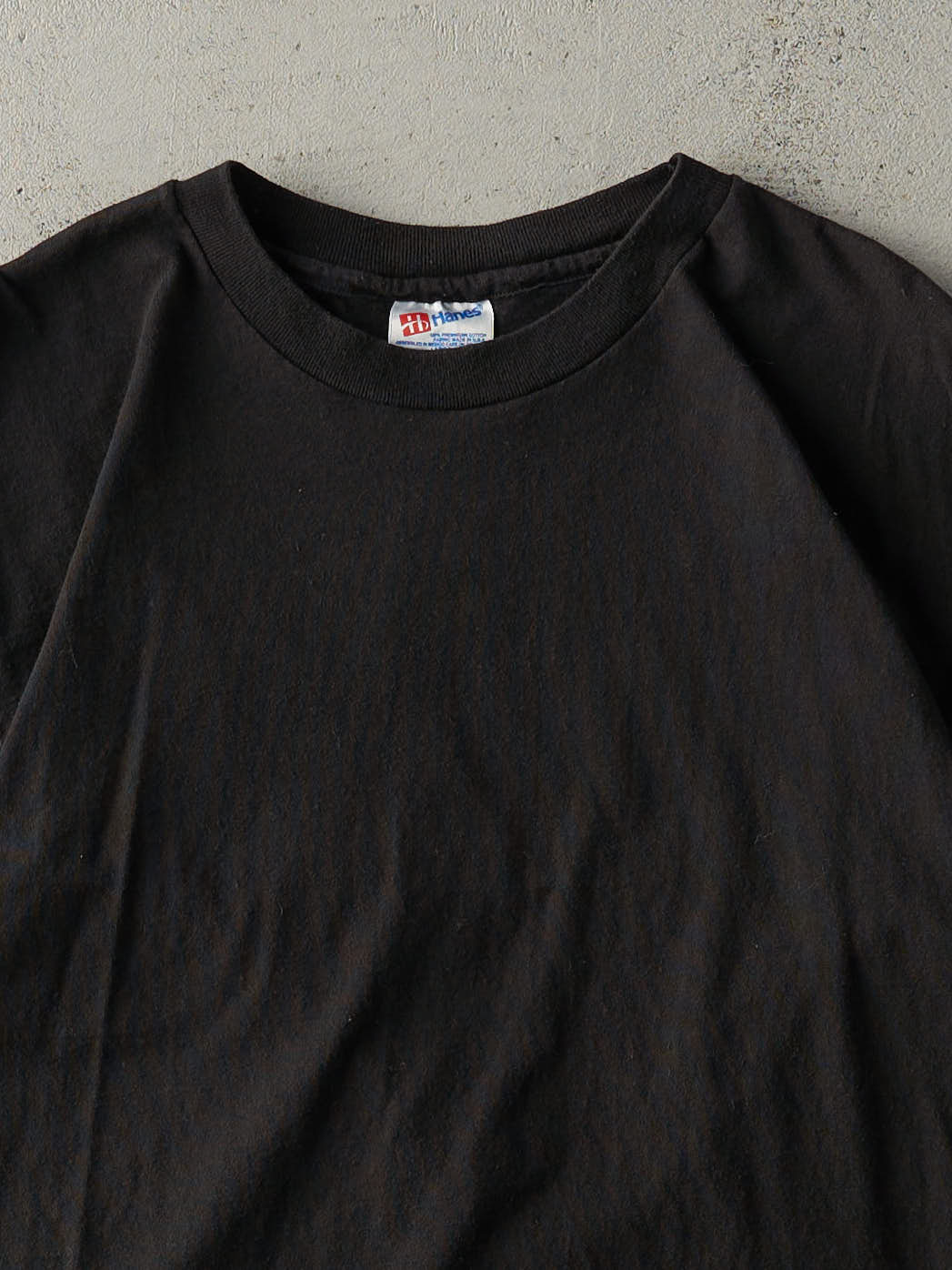 Vintage 90s Black Blank Single Stitch Tee (M) - Image 2