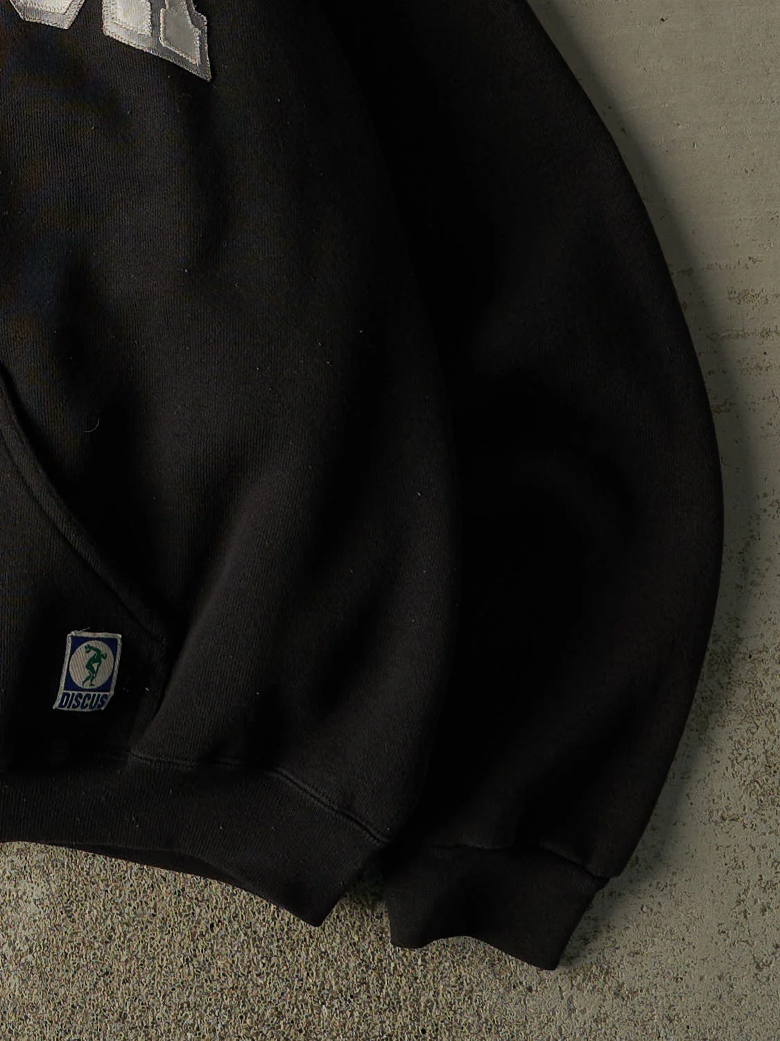 Vintage 90s Black Discus Athletic Montauk Embroidered Boxy Hoodie (L) - Image 4