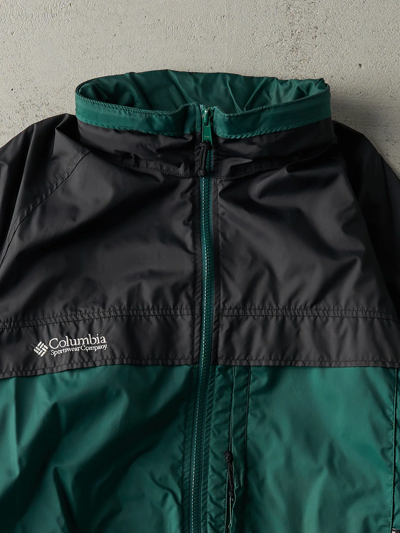 Vintage 90s Black & Green Columbia Windbreaker Jacket (M/L) - Image 3