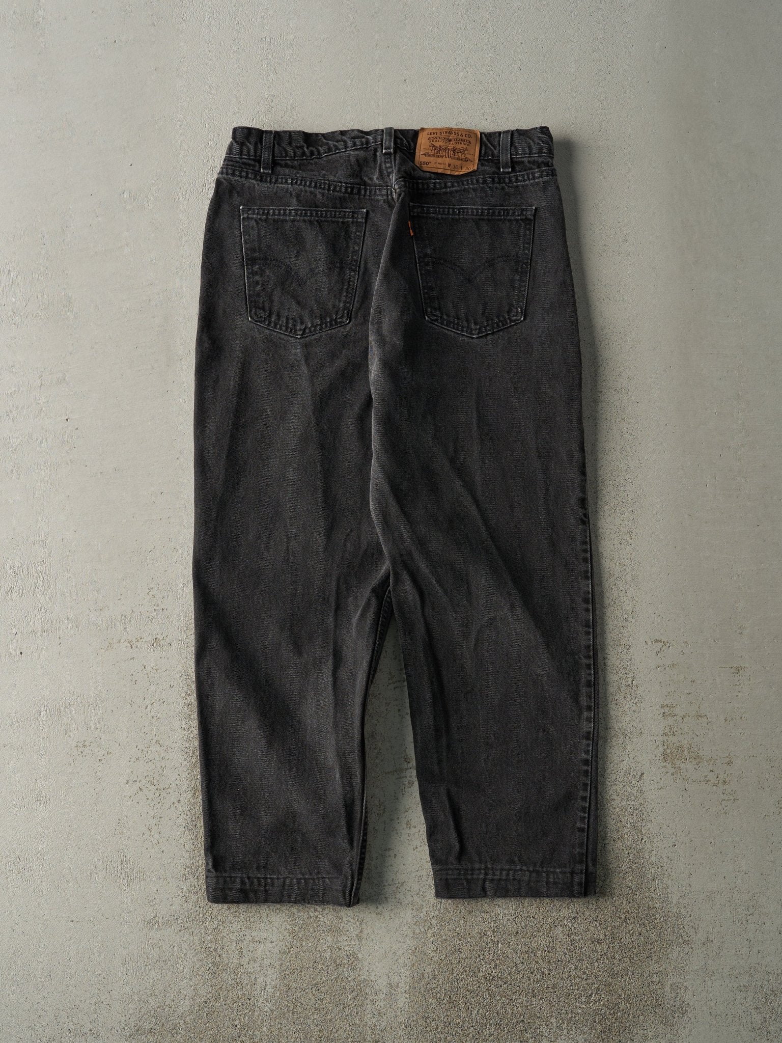 Vintage 90s Black Levi's 550 Orange Tab Denim Pants (34x28.5) - Image 2