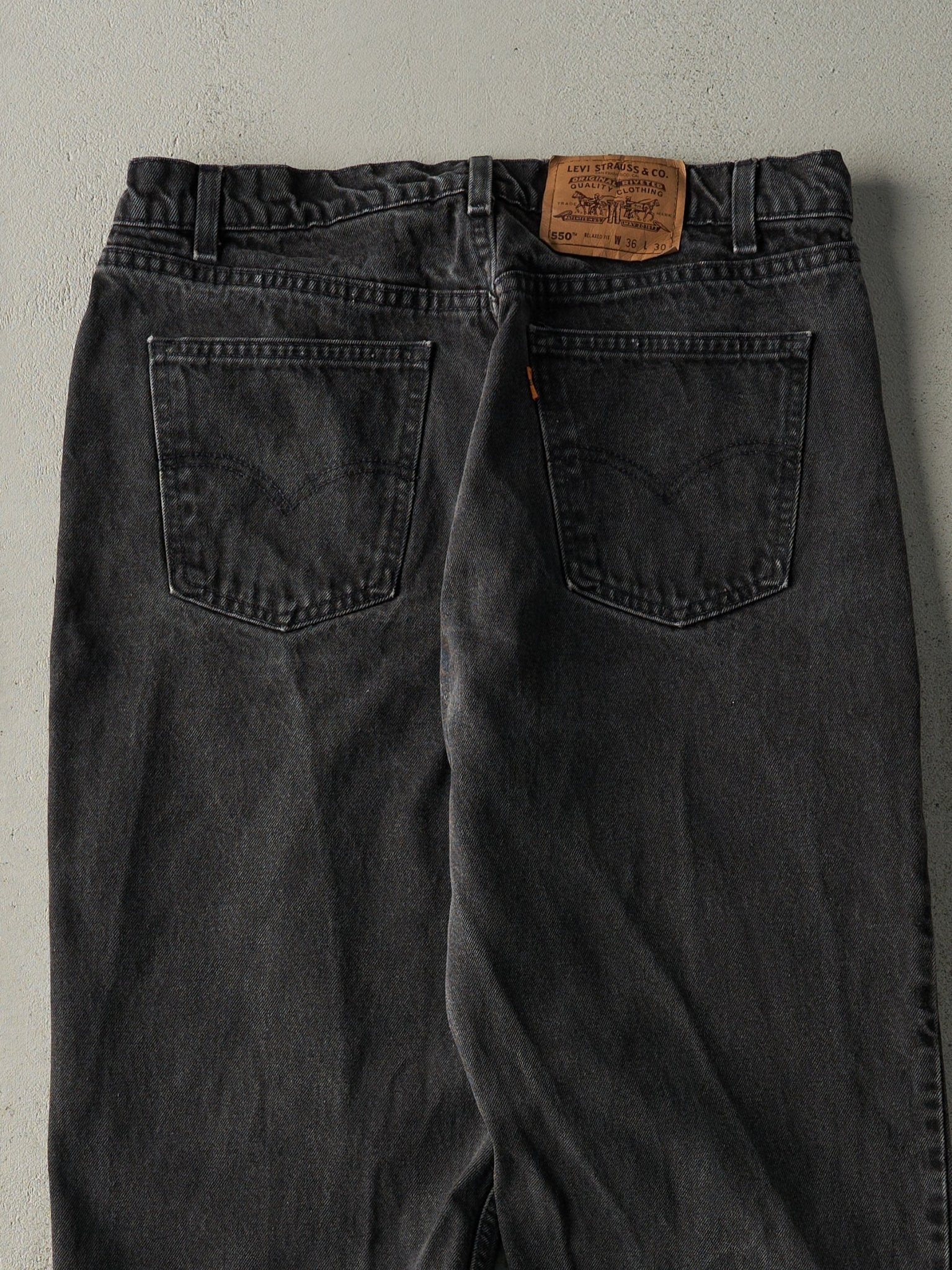 Vintage 90s Black Levi's 550 Orange Tab Denim Pants (34x28.5) - Image 4