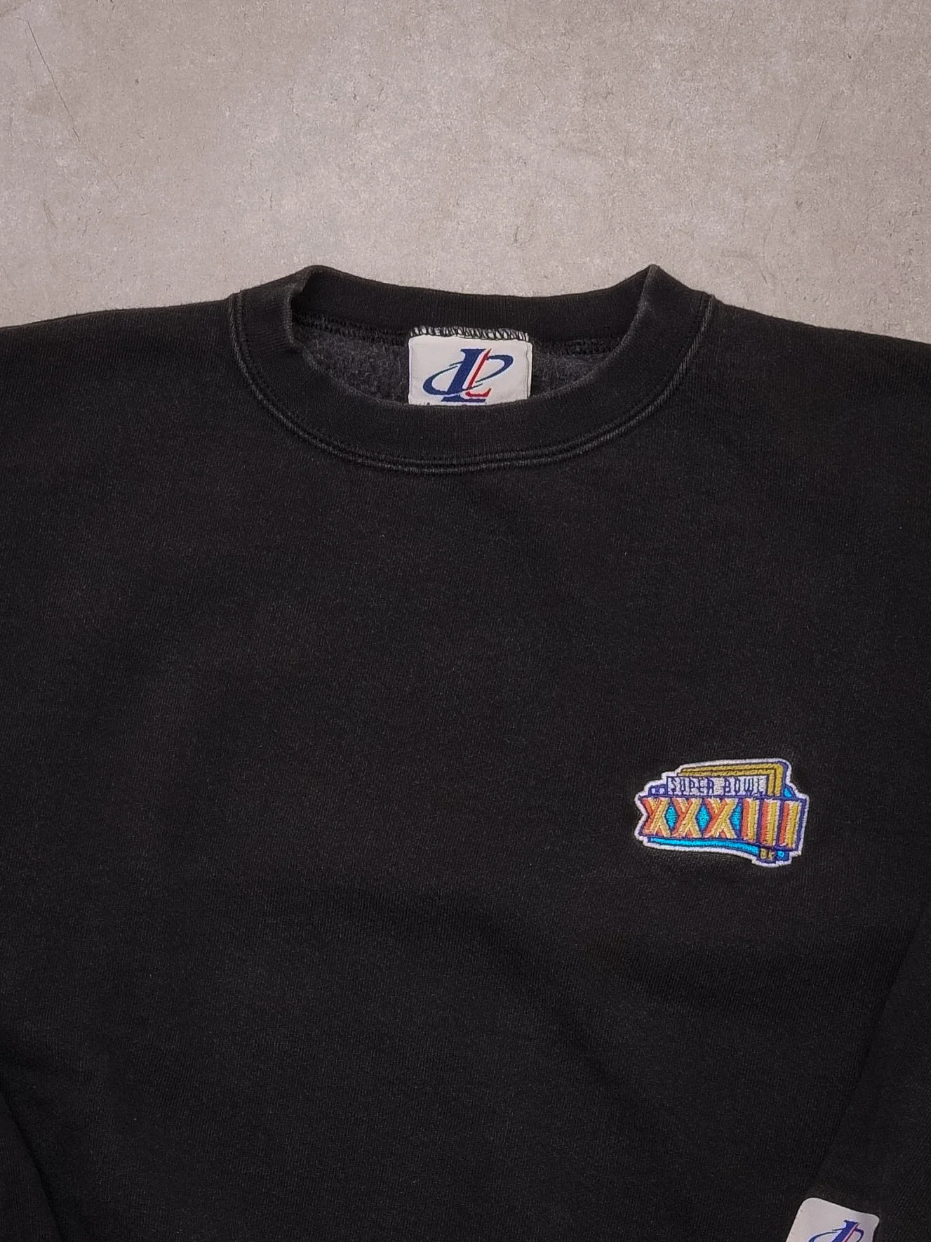 Vintage 90s Black NFL SuperBowl XXXIII Crewneck (L) - Image 2