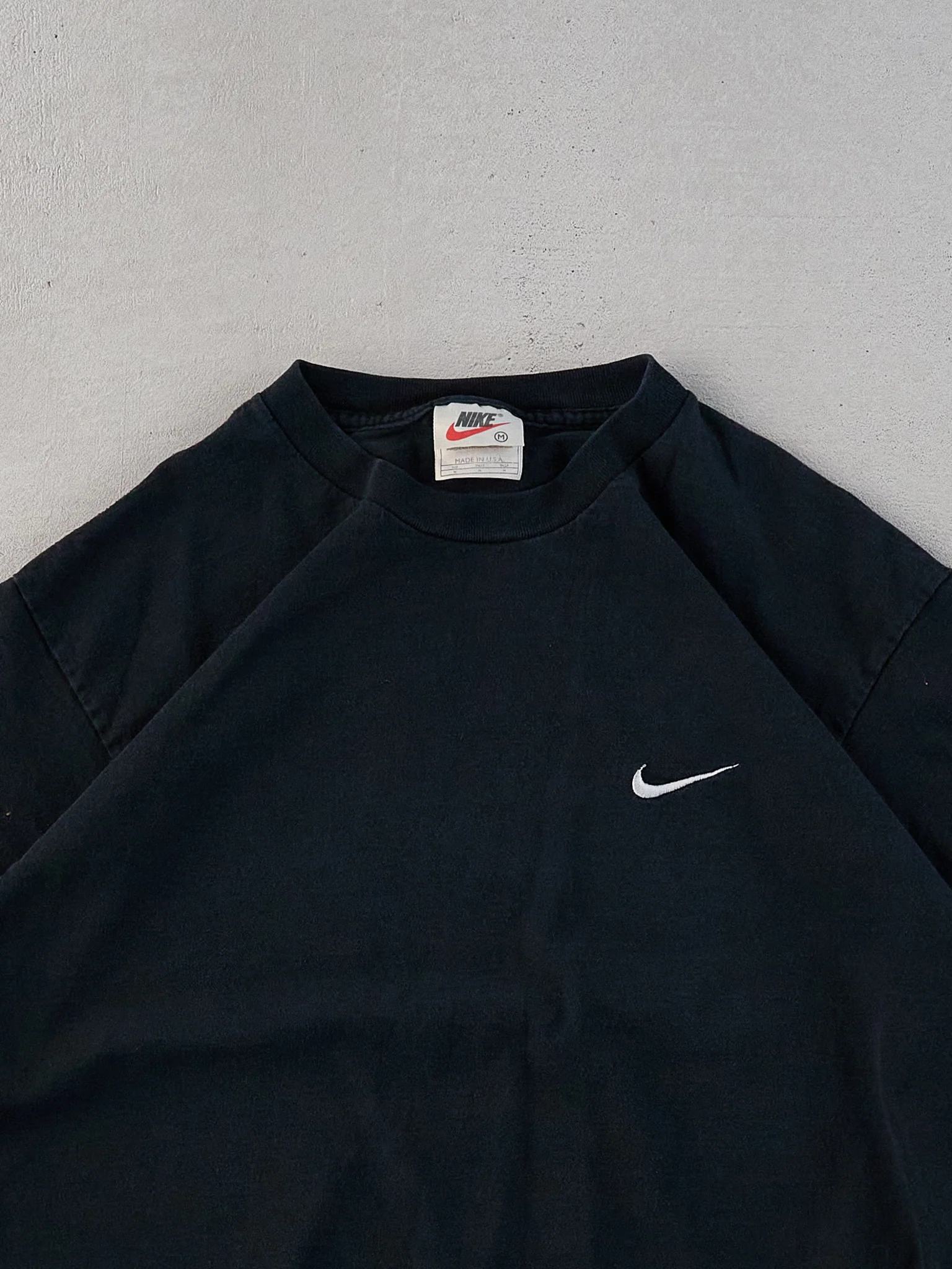 Vintage 90s Black Nike Swoosh Blank Tee (M) - Image 2