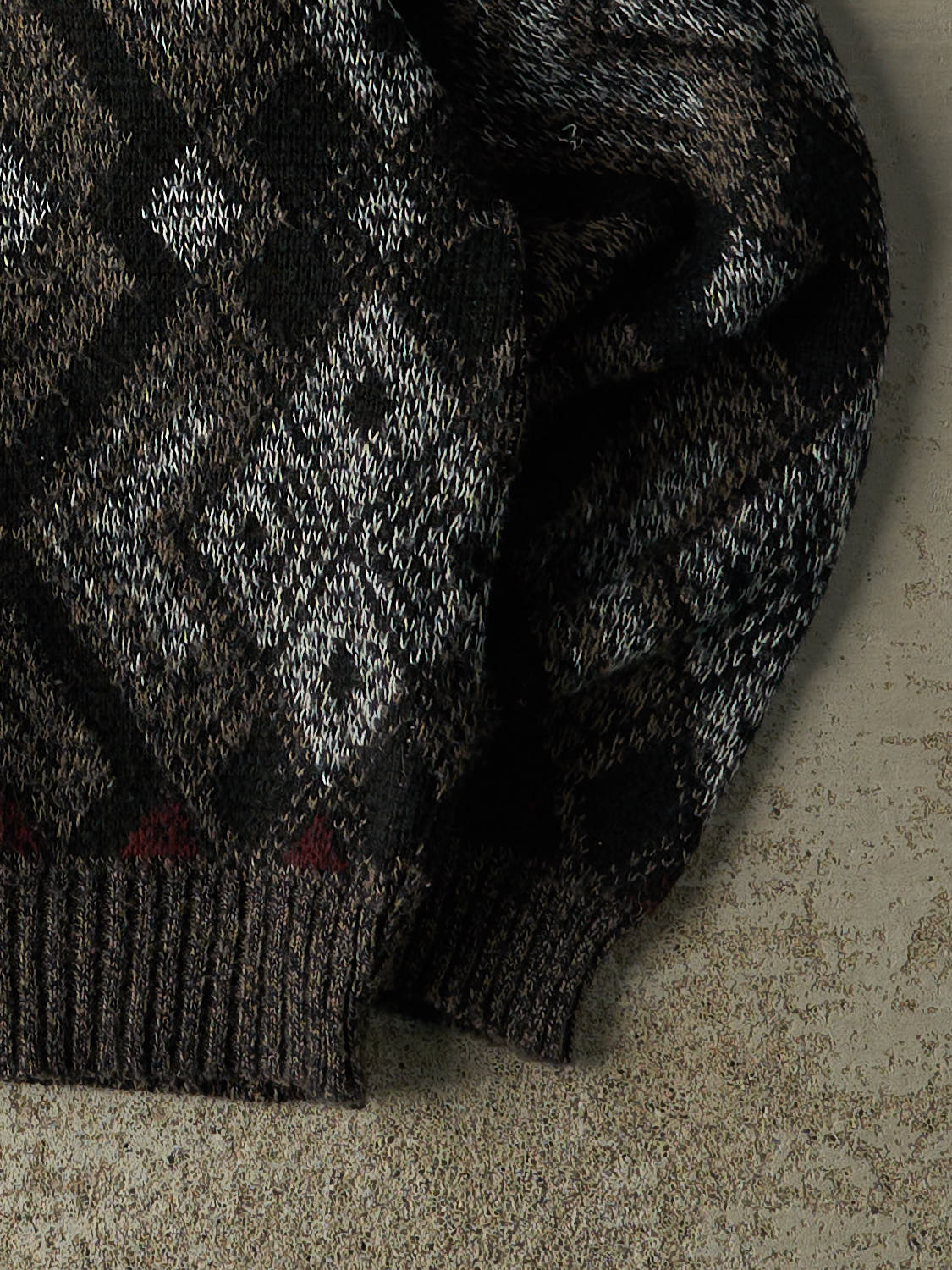 Vintage 90s Black Patterned Knit (L) - Image 4