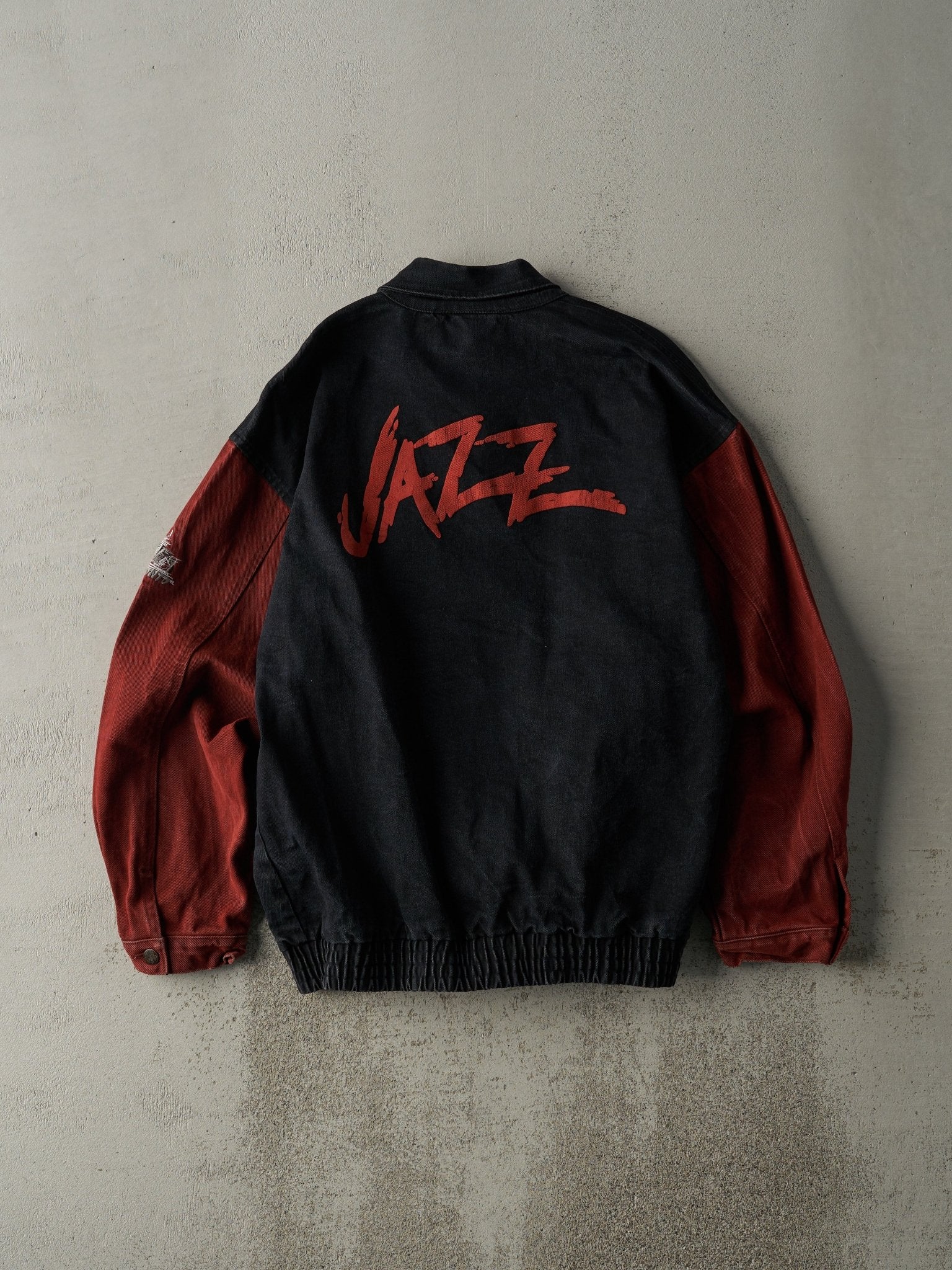 Vintage 90s Black & Red Embroidered Downtown Toronto Jazz Festival Denim Jacket (M) - Image 2