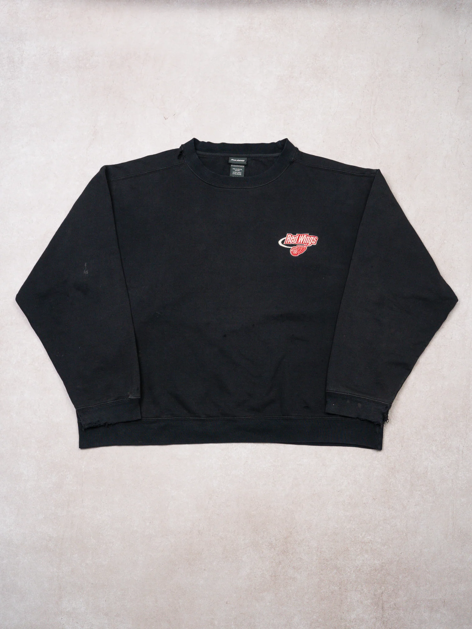 Vintage 90s Black Red Wings Embroidered Crewneck (XL)
