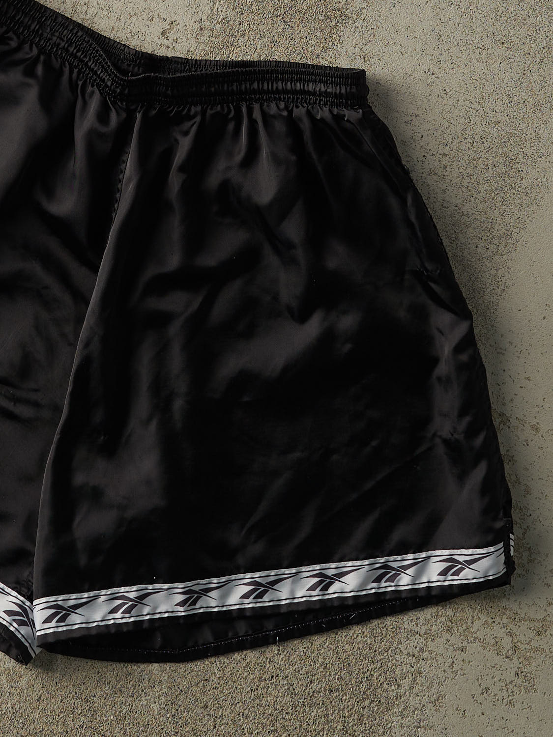 Vintage 90s Black Reebok Track Shorts (28x7) - Image 3