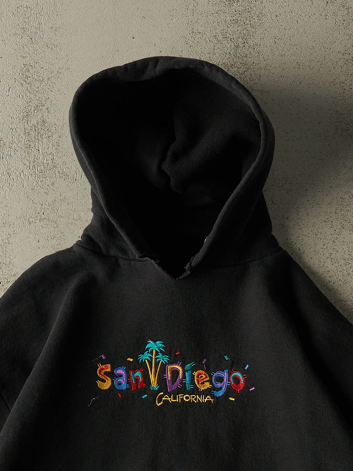 Vintage 90s Black San Diego California Embroidered Hoodie (L/XL) - Image 2
