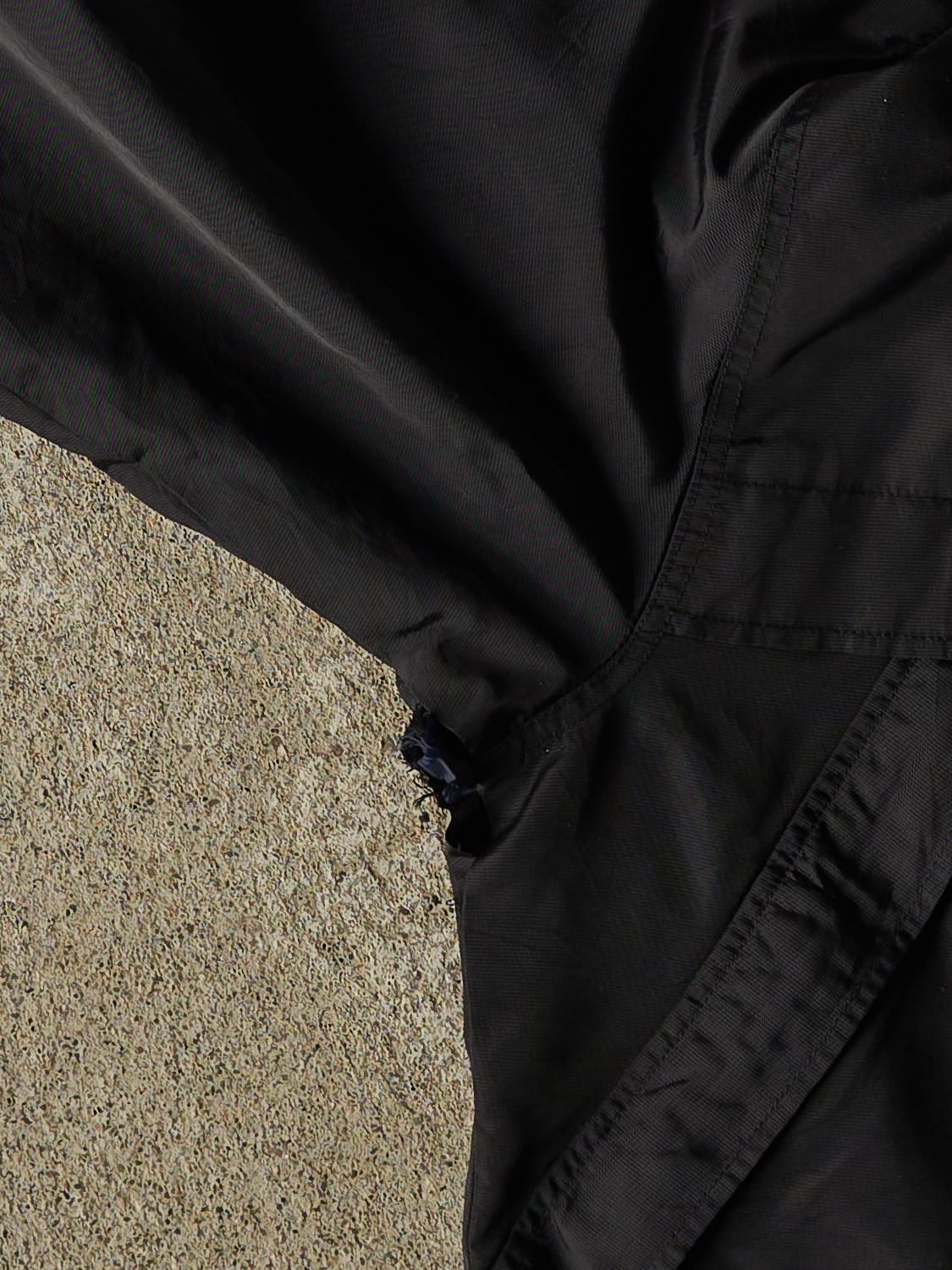 Vintage 90s Black Tommy Hilfiger Fleece Lined Jacket (L) - Image 4