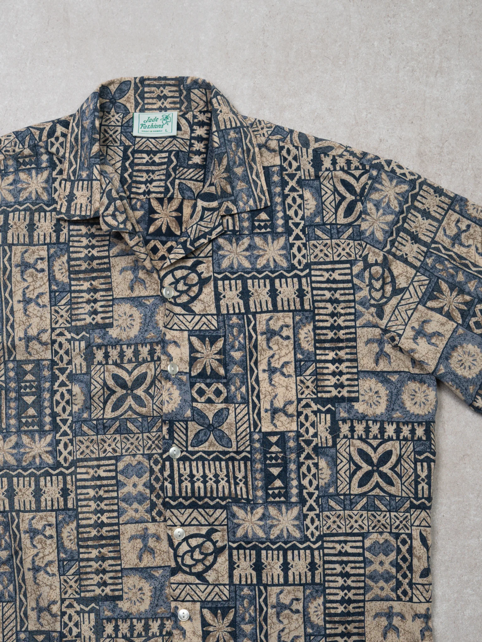 Vintage 90s Blue + Beige Hawaiian Shirt (L) - Image 2