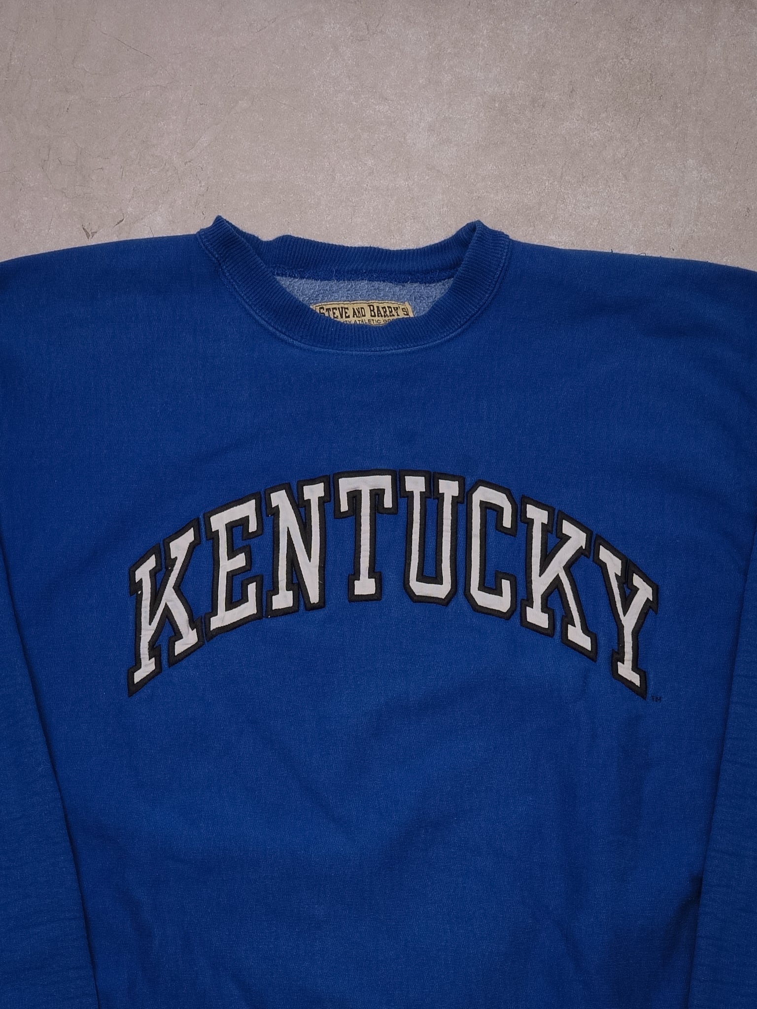 Vintage 90s Blue Kentucky Wildcats Blue Reverse Weave Crewneck (L) - Image 2