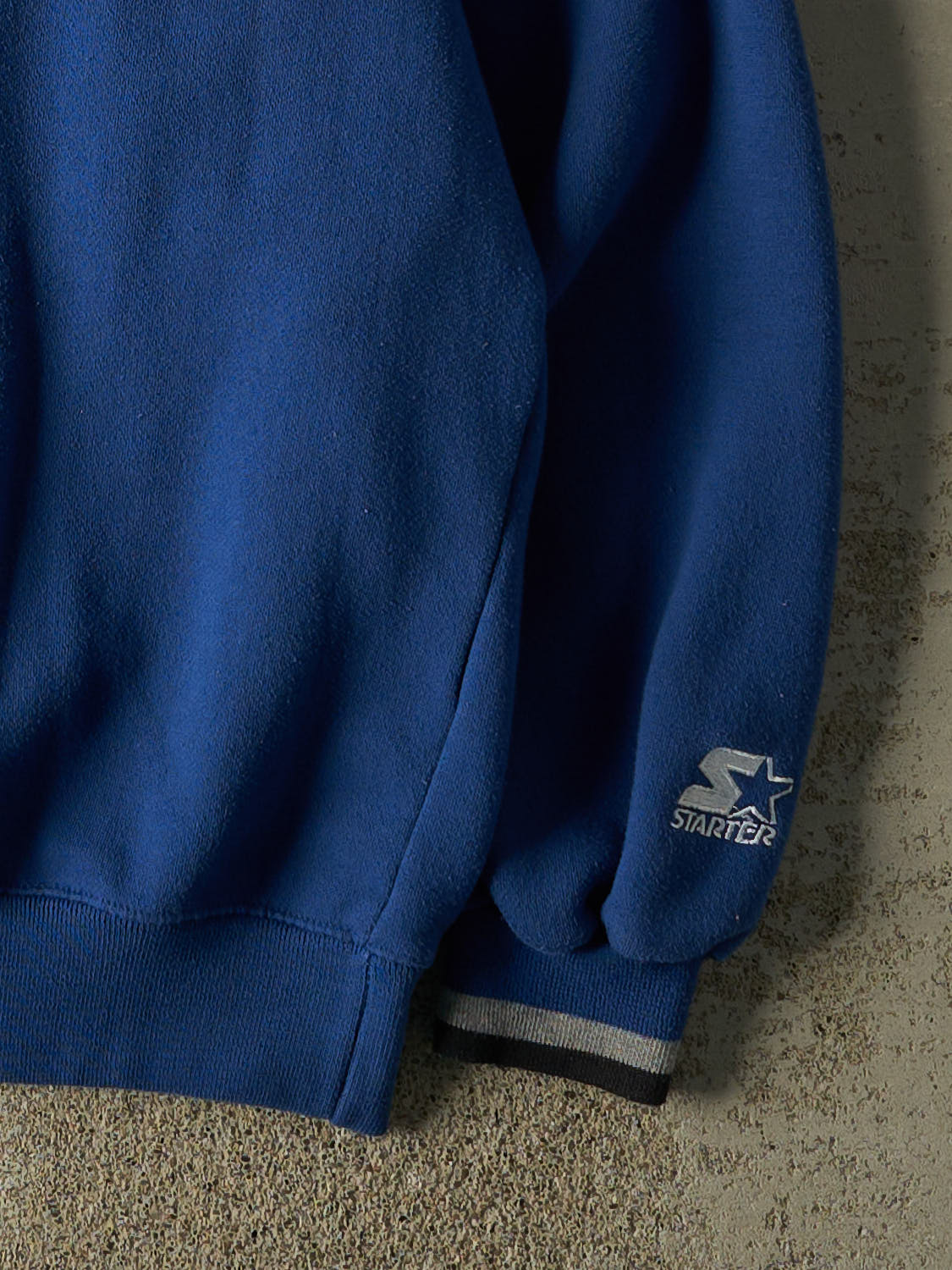 Vintage 90s RARE Blue Toronto Maple Leafs Starter Crewneck (XL) - Image 3