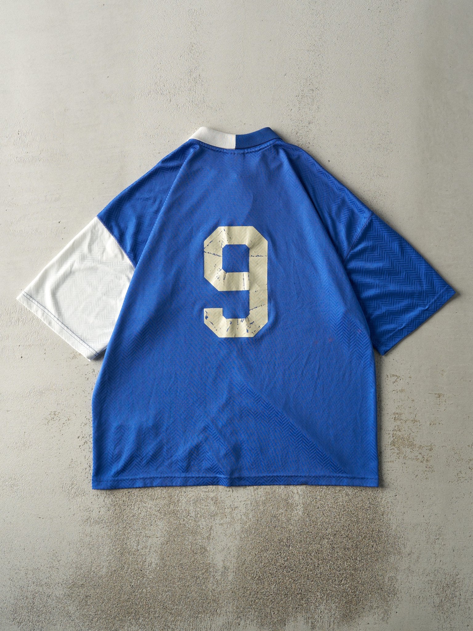 Vintage 90s Blue & White Labatt Blue Umbro Soccer Jersey (XL) - Image 2