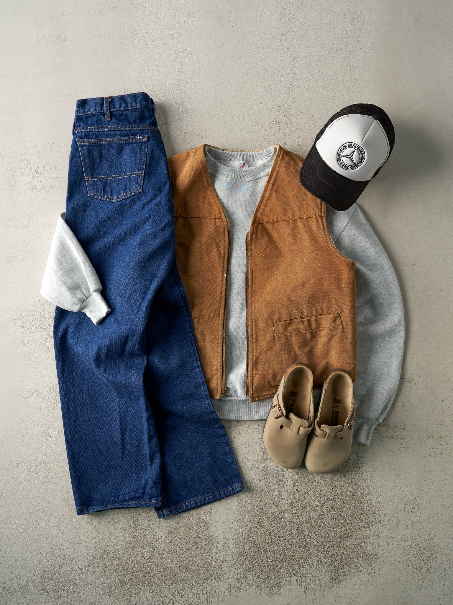 Vintage 80s Camel Sherpa Lined Carhartt Vest (M) - Image 2