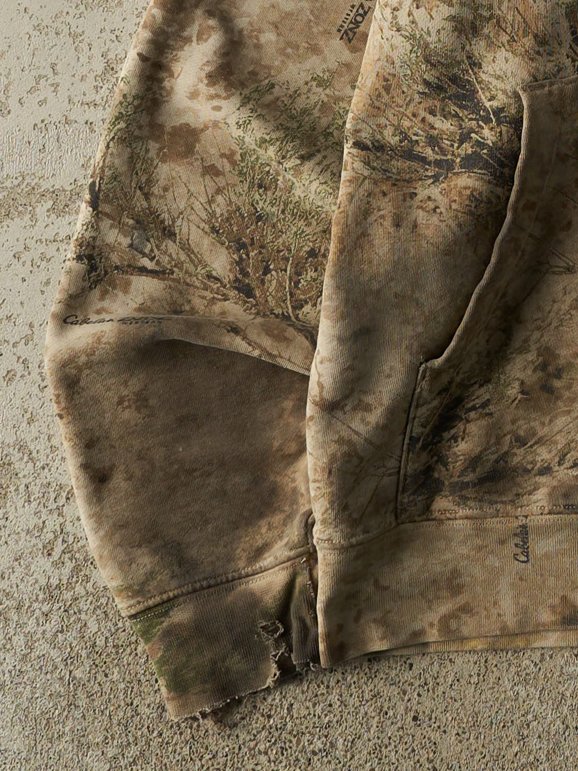 Vintage 90s Camo Cabela's Embroidered Hoodie (M) - Image 3