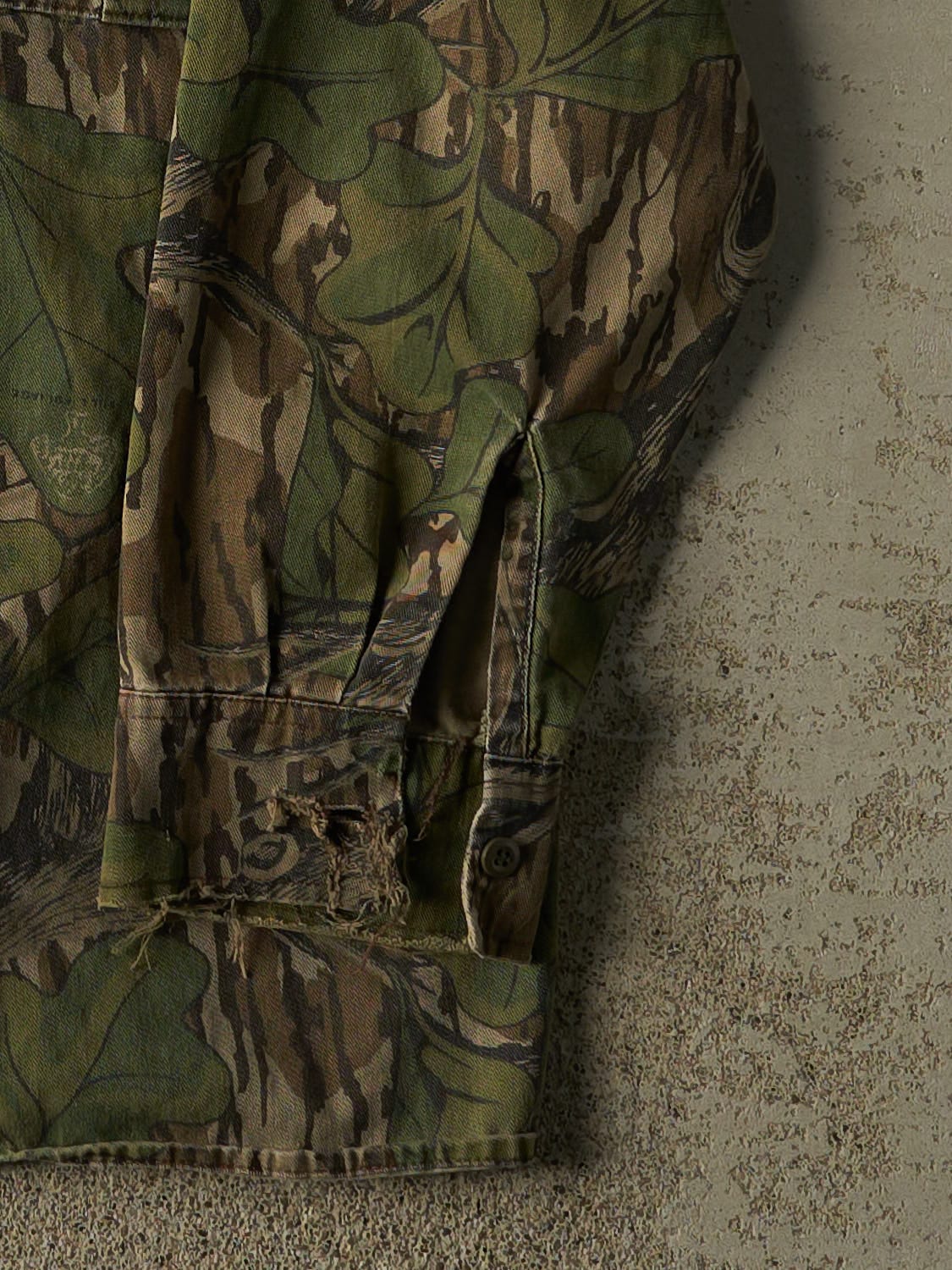 Vintage 90s Camo Mossy Oak Button Up Long Sleeve (L/XL) - Image 4