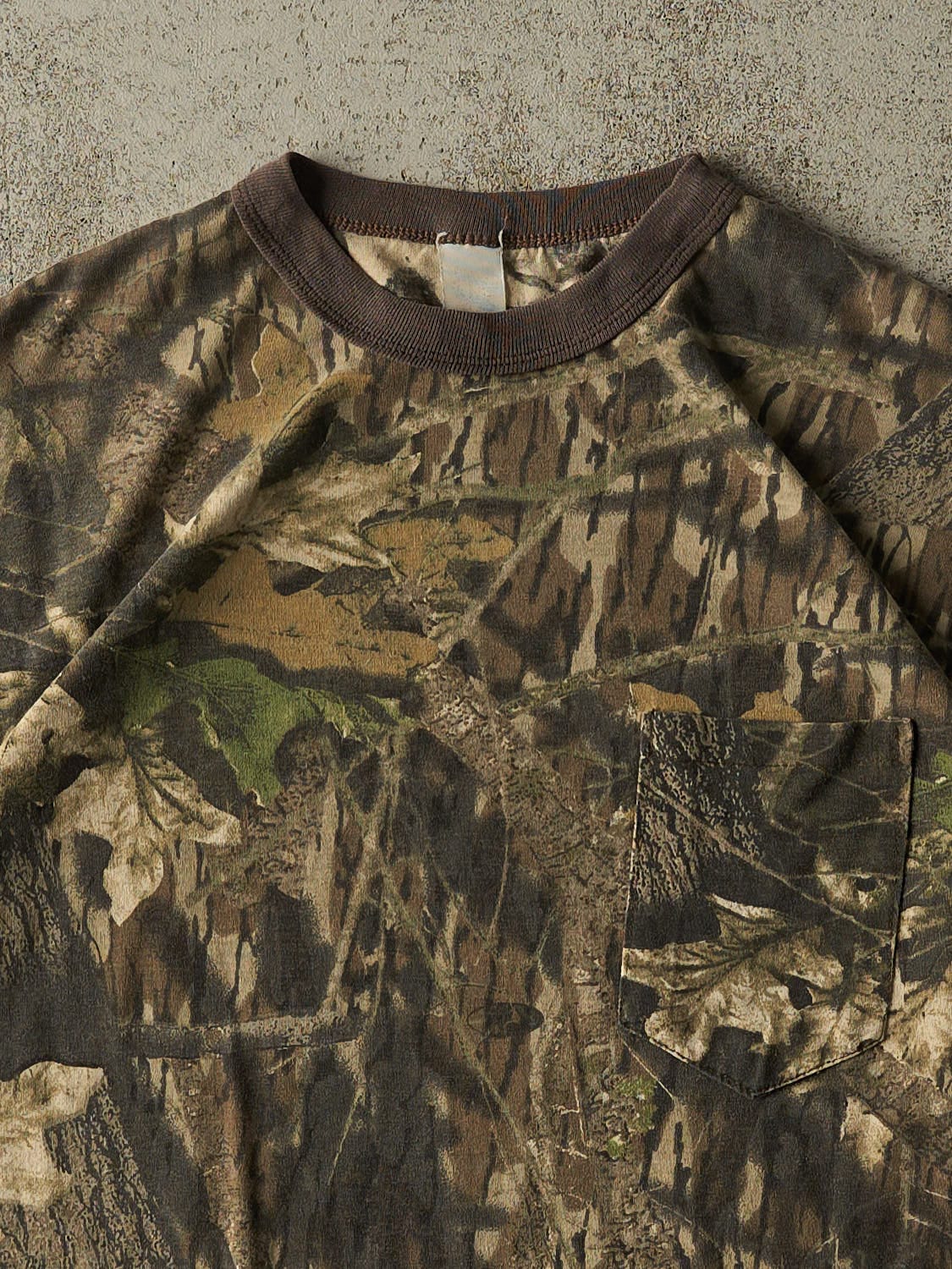 Vintage 90s Camo Mossy Oak Pocket Tee (L/XL) - Image 2