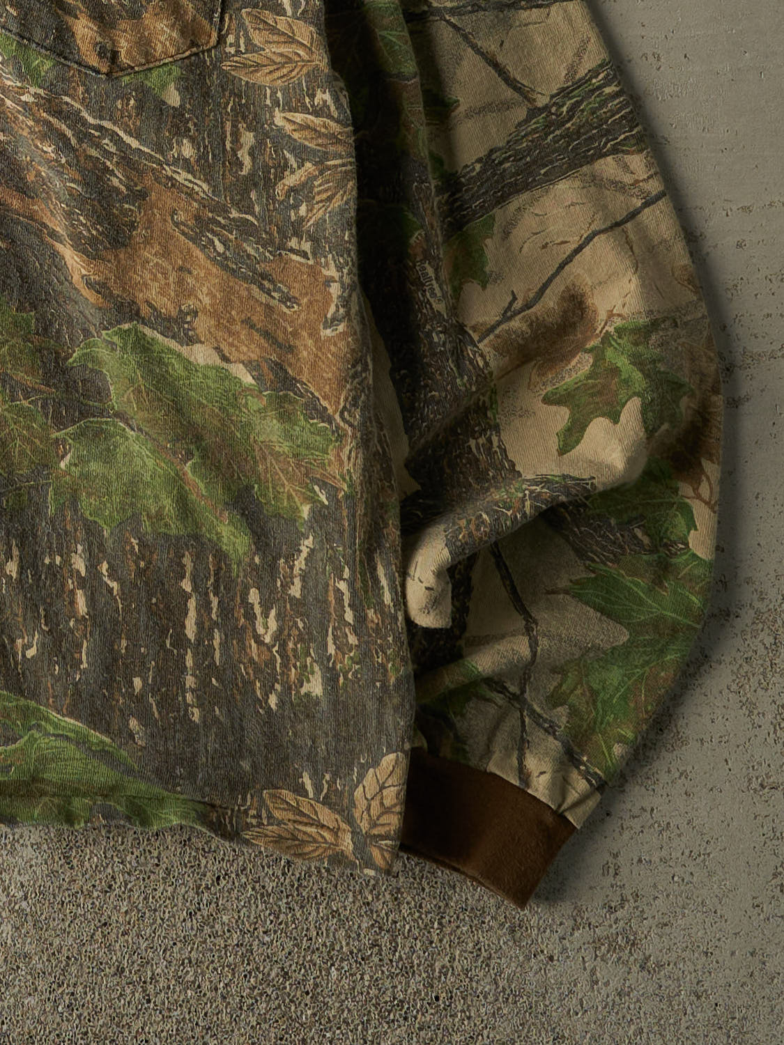 Vintage 90s Camo Realtree Embroidered Pocket Long Sleeve (L) - Image 4