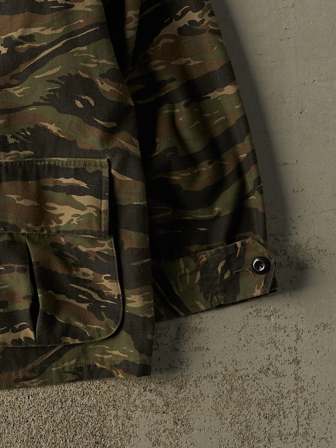 Vintage 90s Camo Tiger Camo Button Up Long Sleeve (XXL/XXXL) - Image 4