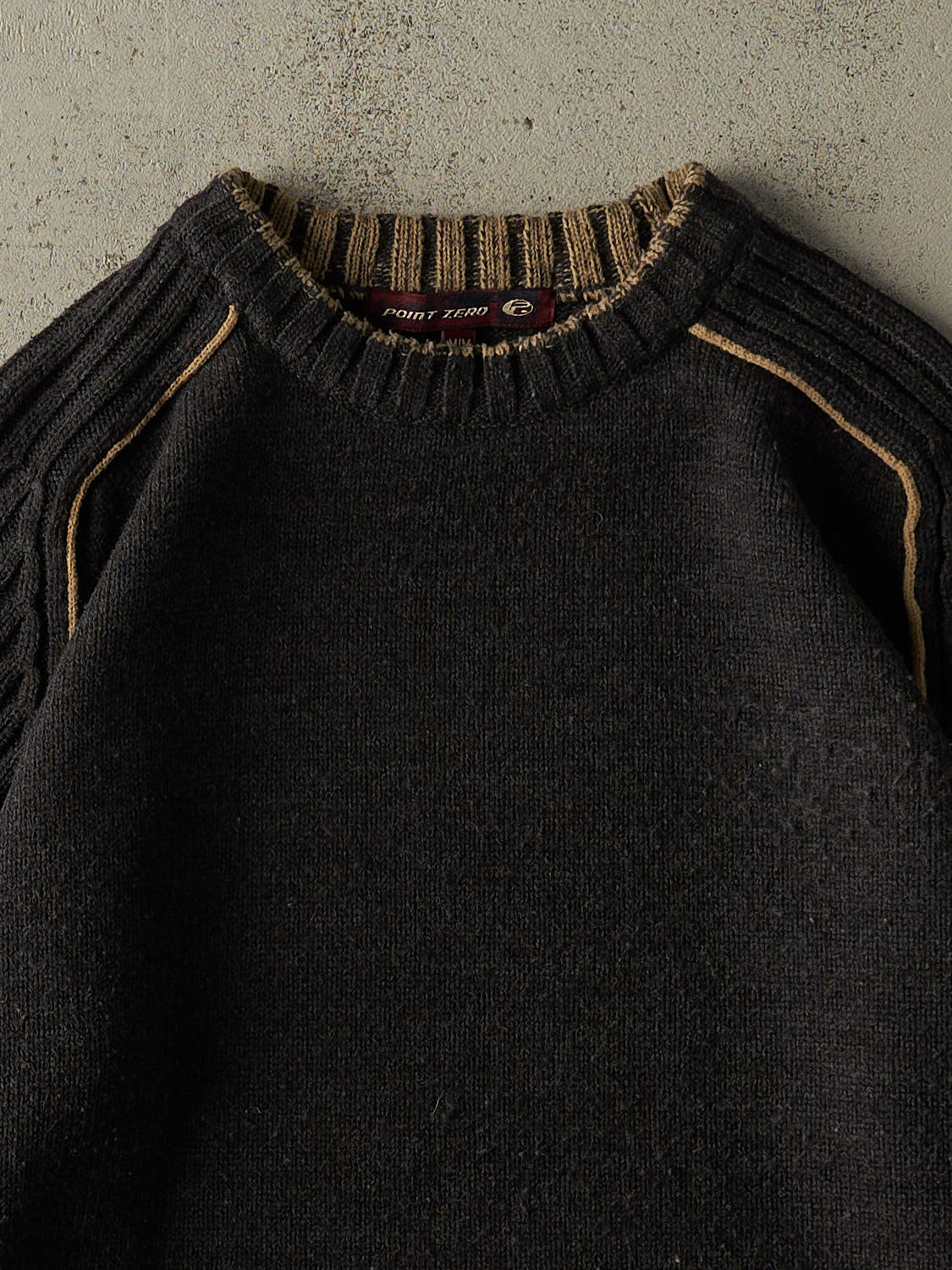Vintage 90s Charcoal Grey & Beige Point Zero Knit Pullover (M) - Image 2