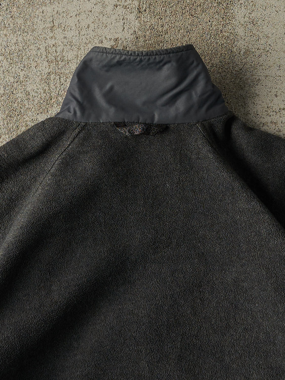 Vintage Y2K Charcoal Grey Columbia Zip Up Fleece (L/XL) - Image 4
