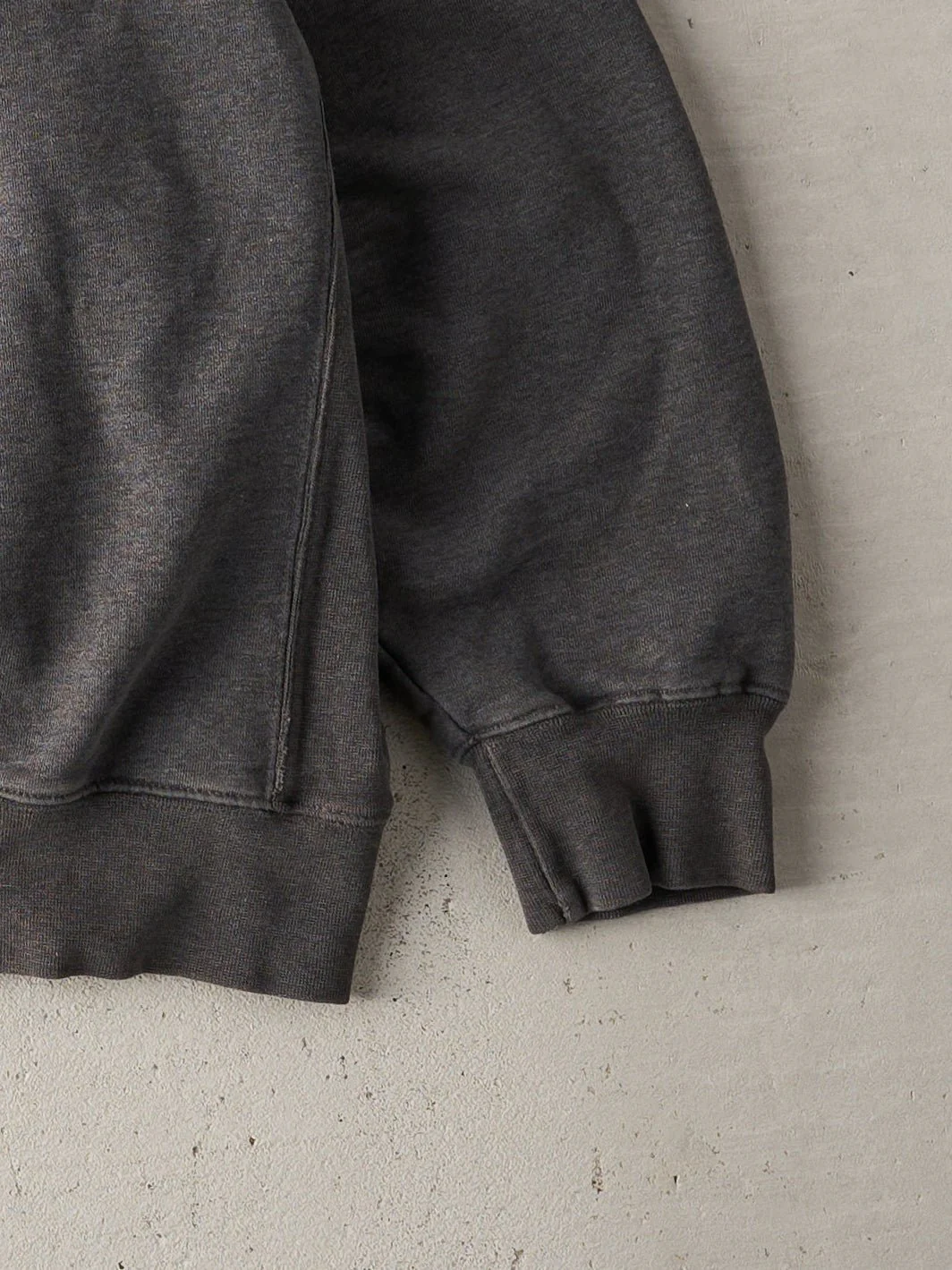 Vintage 90s Charcoal Grey Nike Ribbed Collar Boxy Crewneck (L/XL) - Image 3