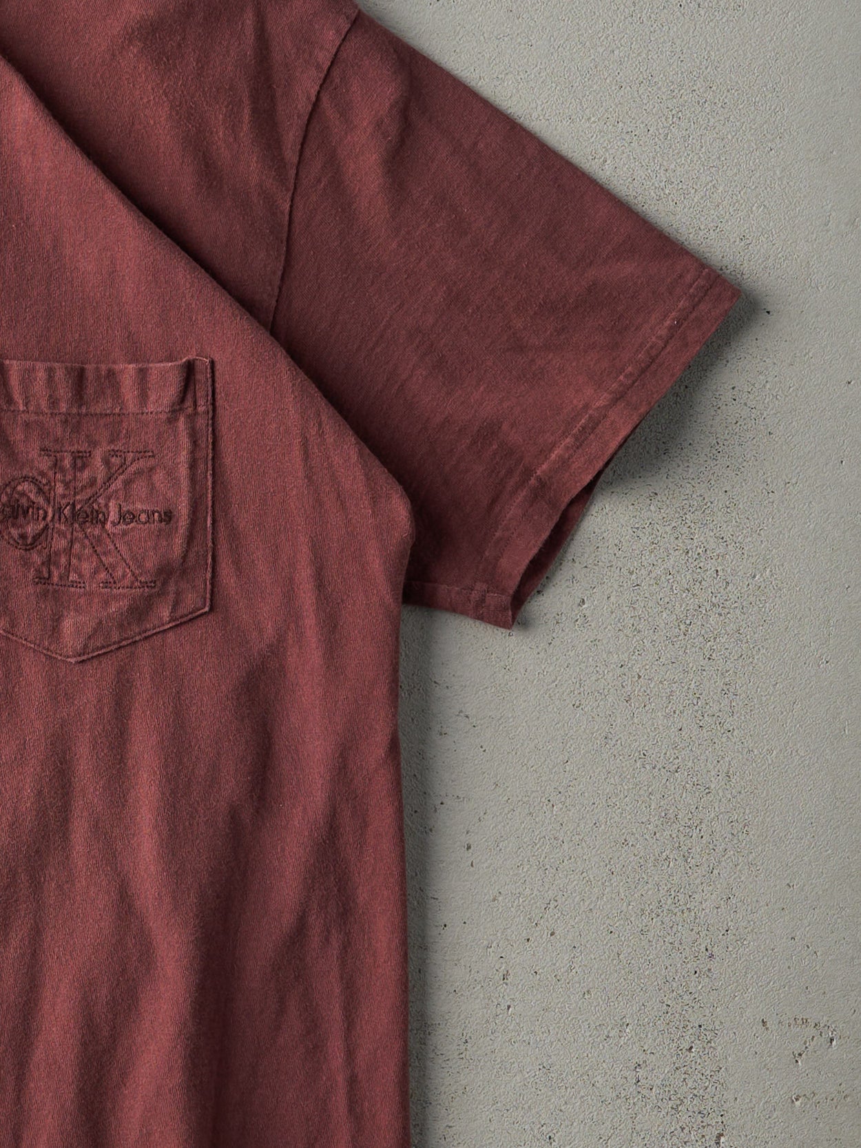 Vintage 90s Burgundy Calvin Klein Jeans Embroidered Pocket Tee (M) - Image 3