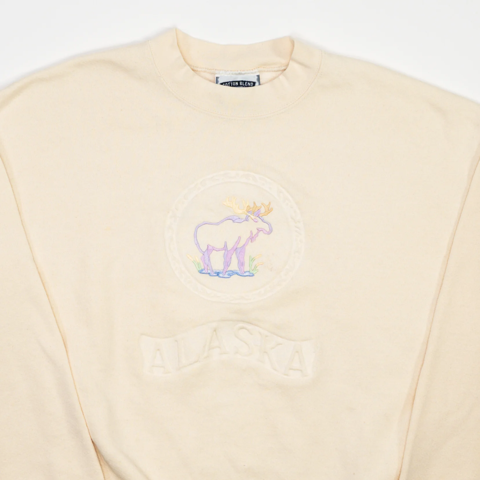Vintage 90s Cream Alaska Moose Crewneck (M/L) - Image 2