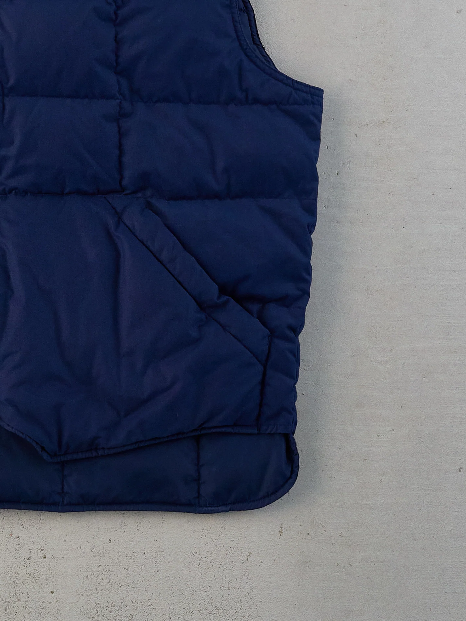 Vintage 90s Dark Navy Blue Eddie Bauer Puffer Vest (L/XL) - Image 3