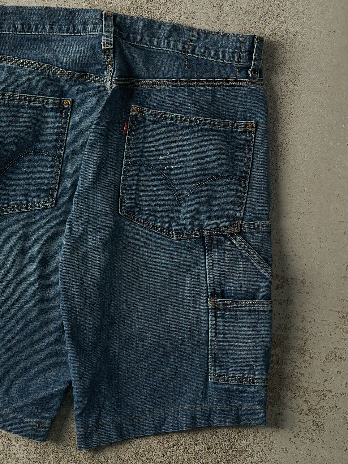 Vintage 90s Dark Wash Levi's Carpenter Jean Shorts (35x12) - Image 5