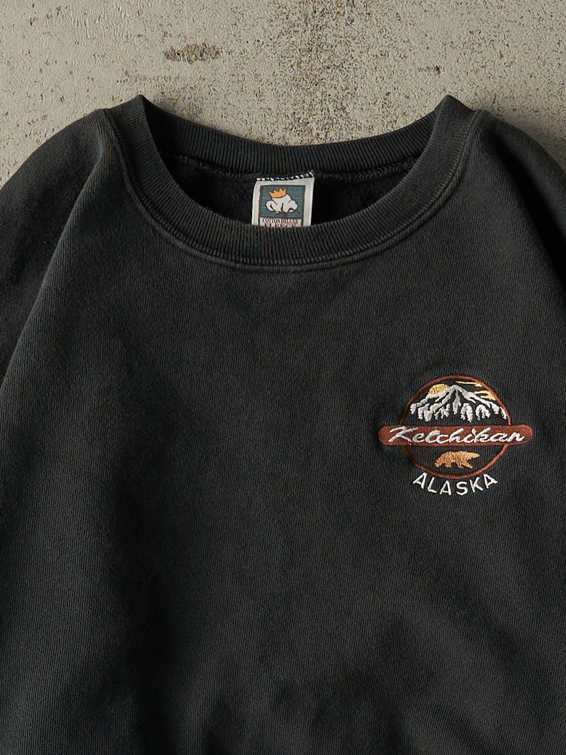 Vintage 90s Faded Black Alaska Embroidered Crewneck (L) - Image 2