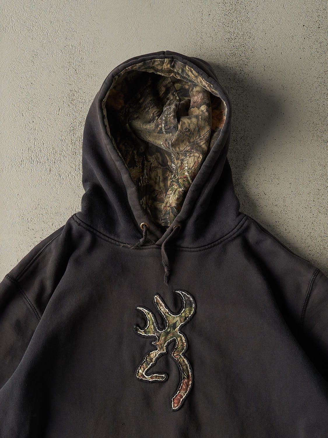 Vintage 90s Faded Black Browning Logo Hoodie (XL/XXL) - Image 2