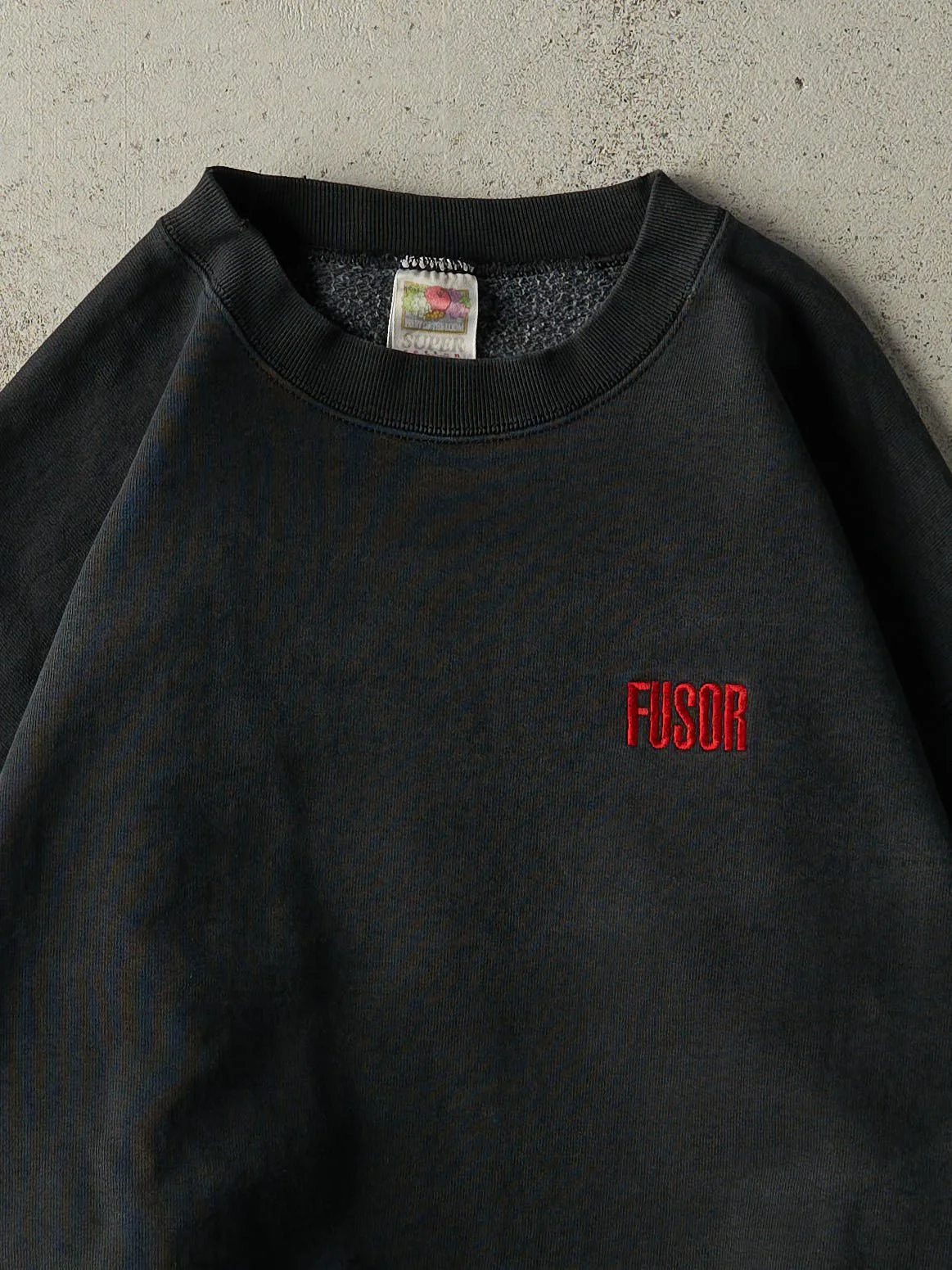 Vintage 90s Faded Black Fusor Embroidered Crewneck (L) - Image 2