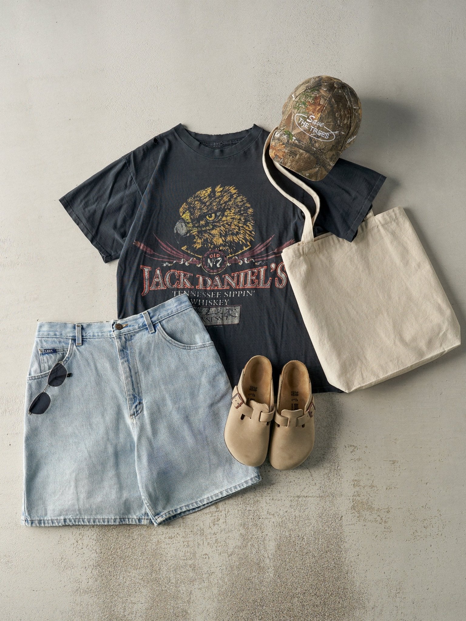 Vintage 90s Faded Black Jack Daniels Single Stitch Tee (M) - Image 2