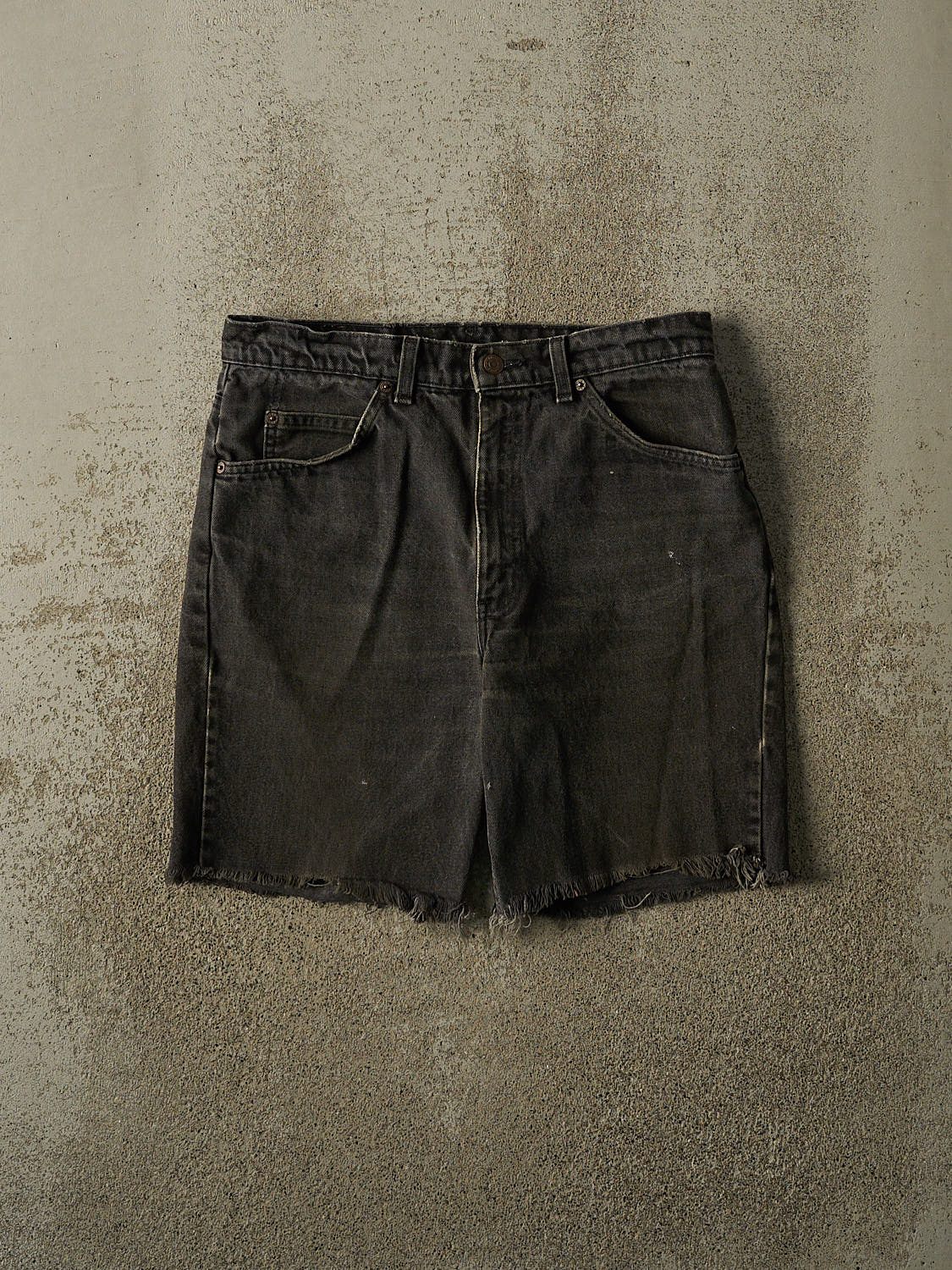 Vintage 90s Faded Black Levi's Orange Tab Denim Shorts (32x8.5)