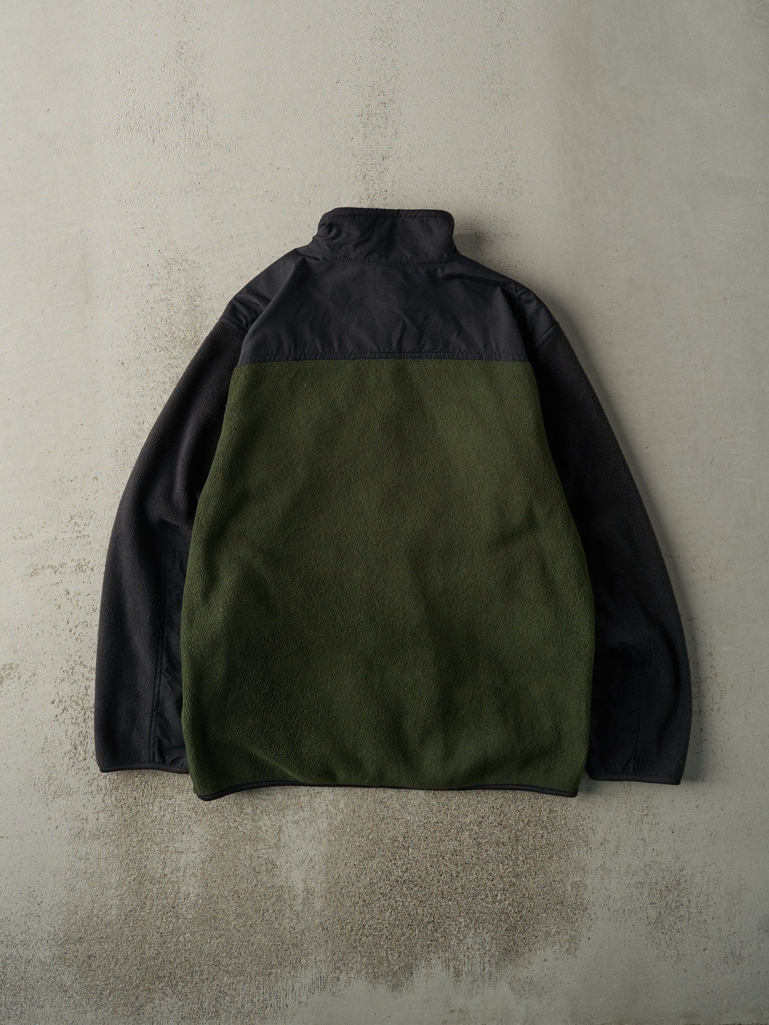 Vintage 90s Green & Black Fleece Zip Up Jacket (M) - Image 2