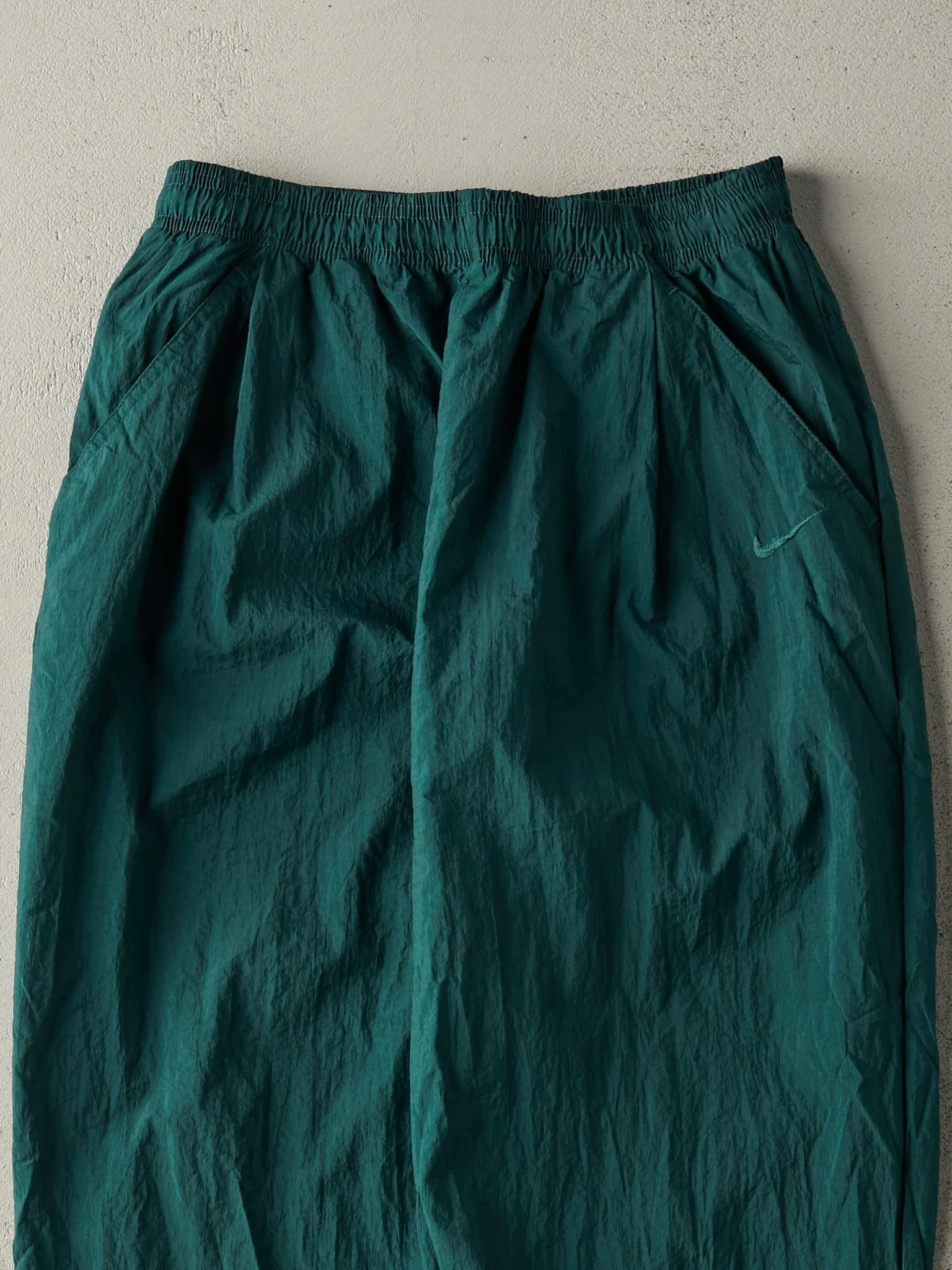 Vintage 90s Green Embroidered Nike Windbreaker Pants (29x32) - Image 3