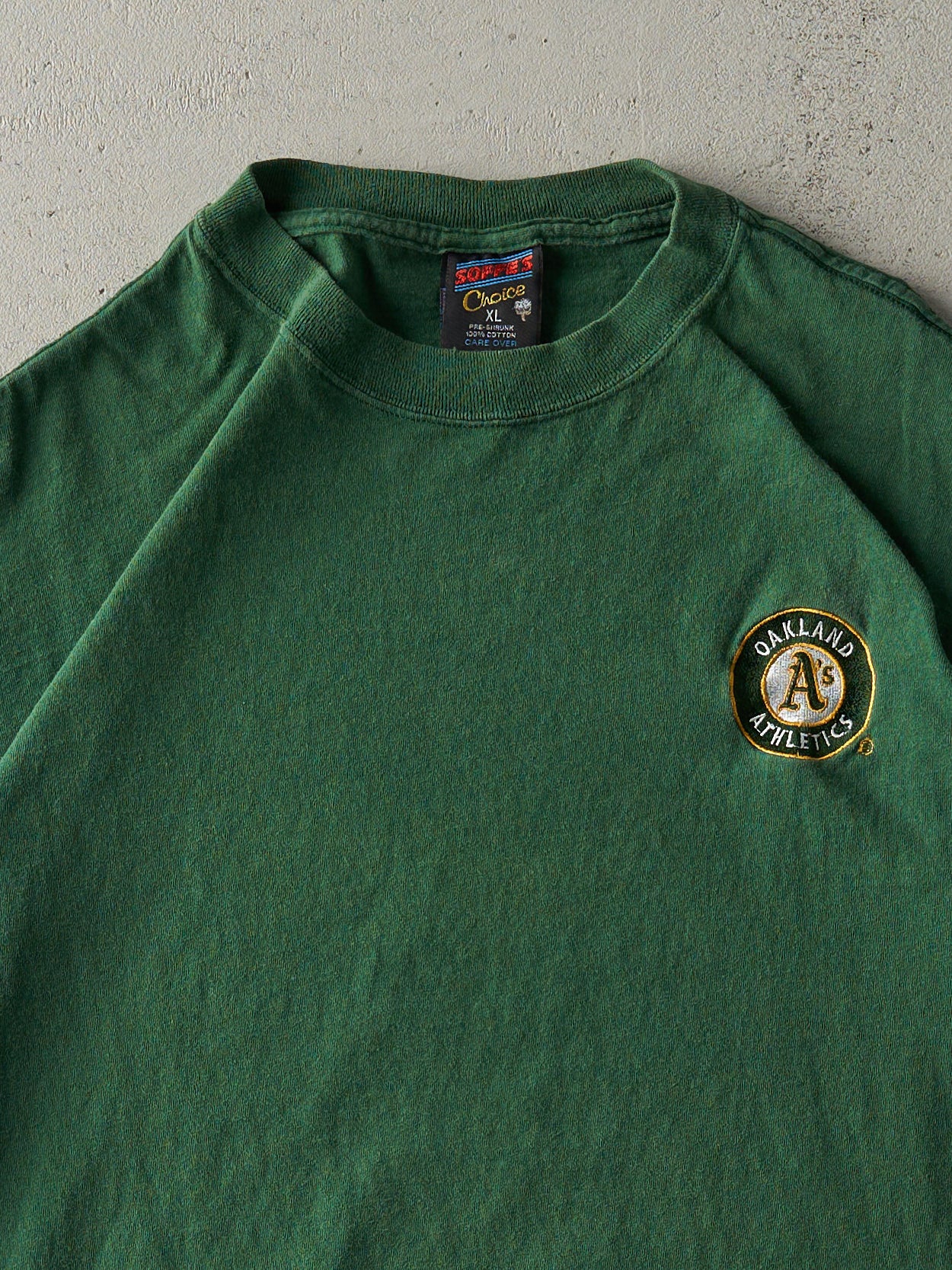 Vintage 90s Green Embroidered Oakland Athletics MLB Tee (L) - Image 2