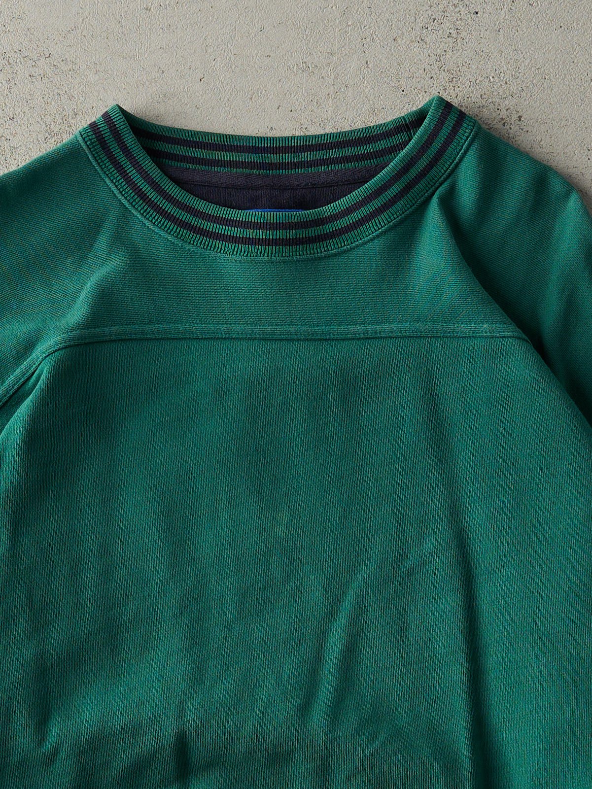 Vintage 90s Green Embroidered Pendleton Crewneck (L) - Image 2