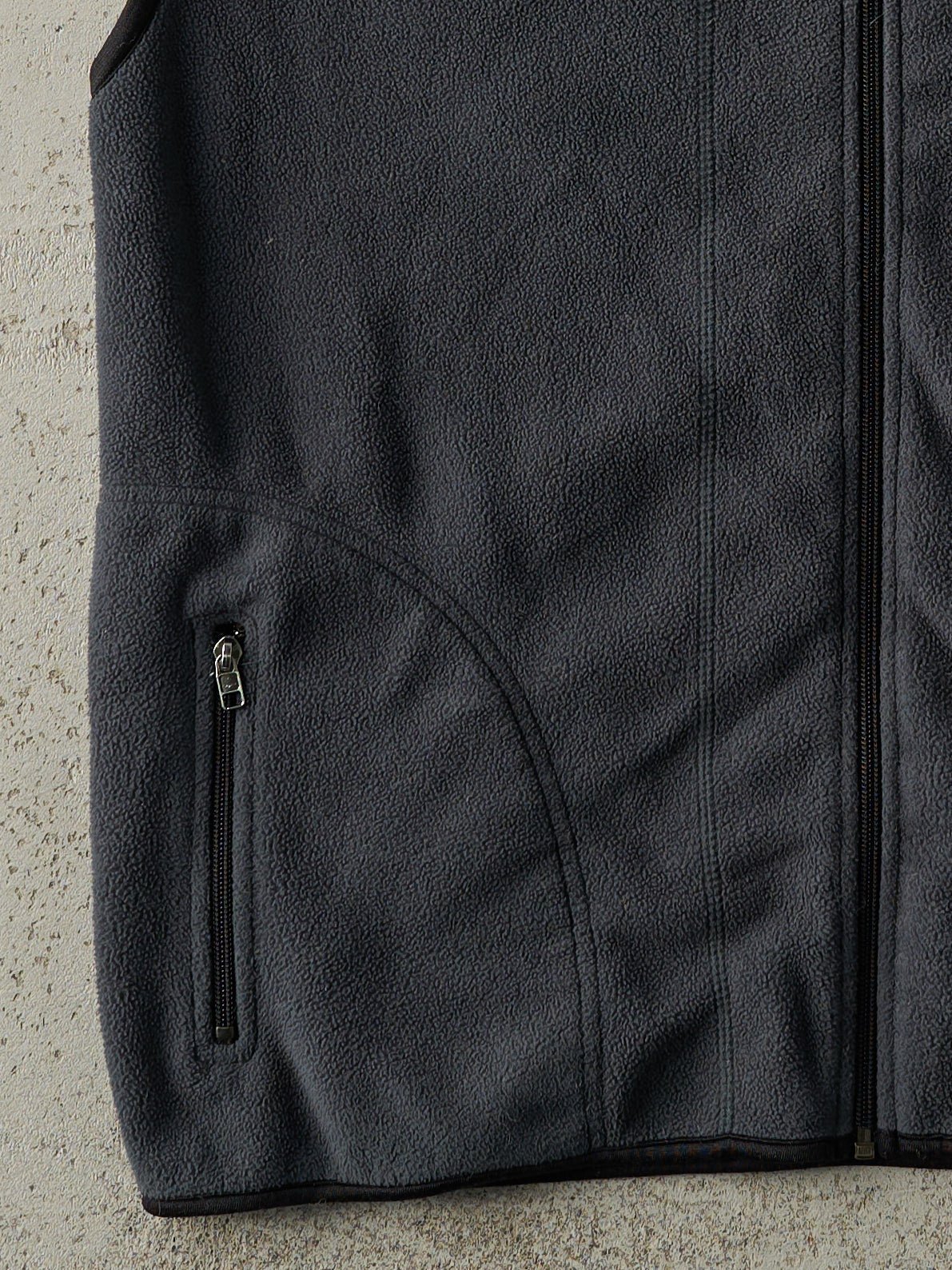Vintage 90s Green Fleece Vest (M) - Image 3